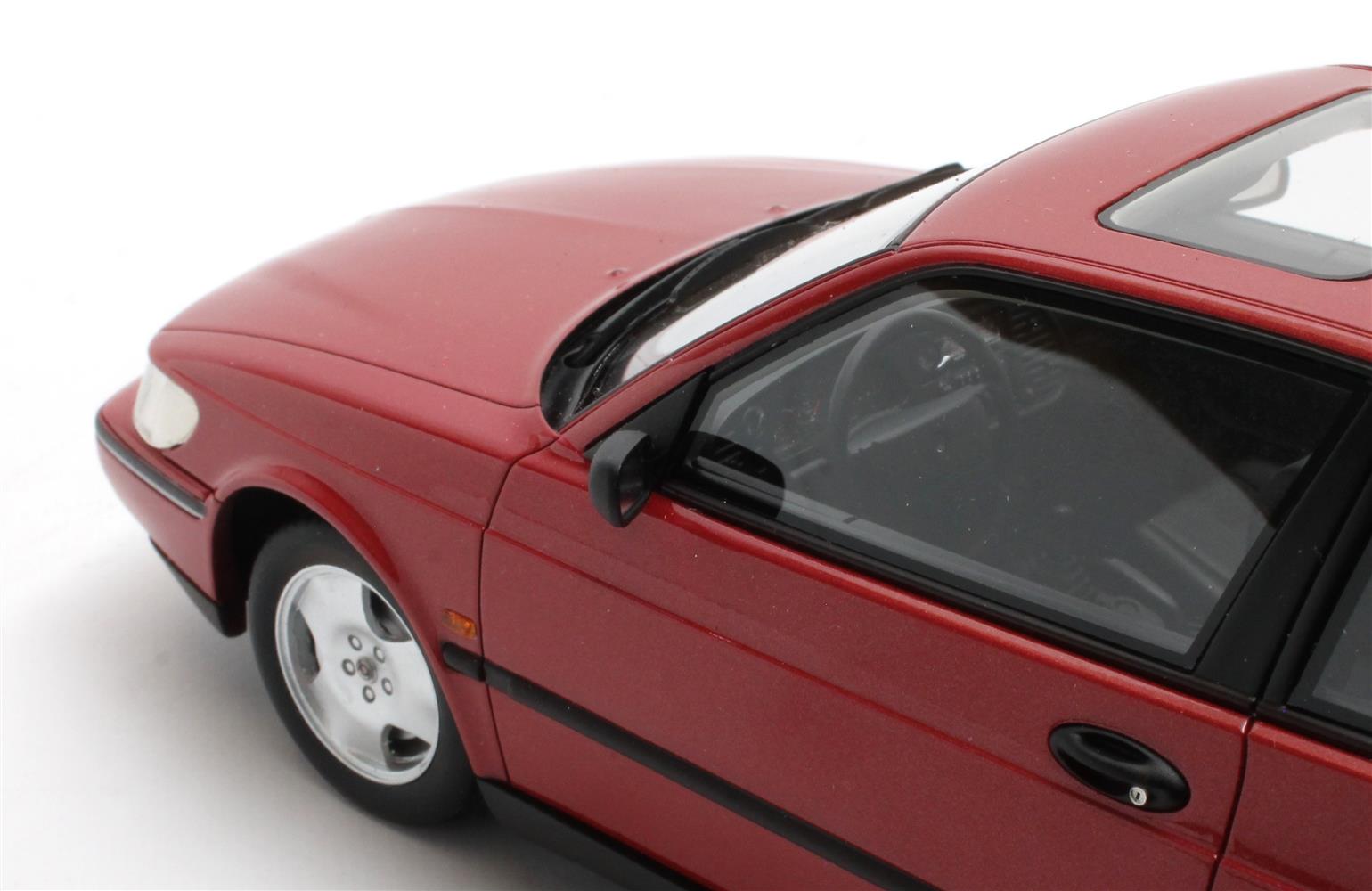 CULT 1:18 Scale 1994 SAAB 900 SE Turbo, Red - CML190-3