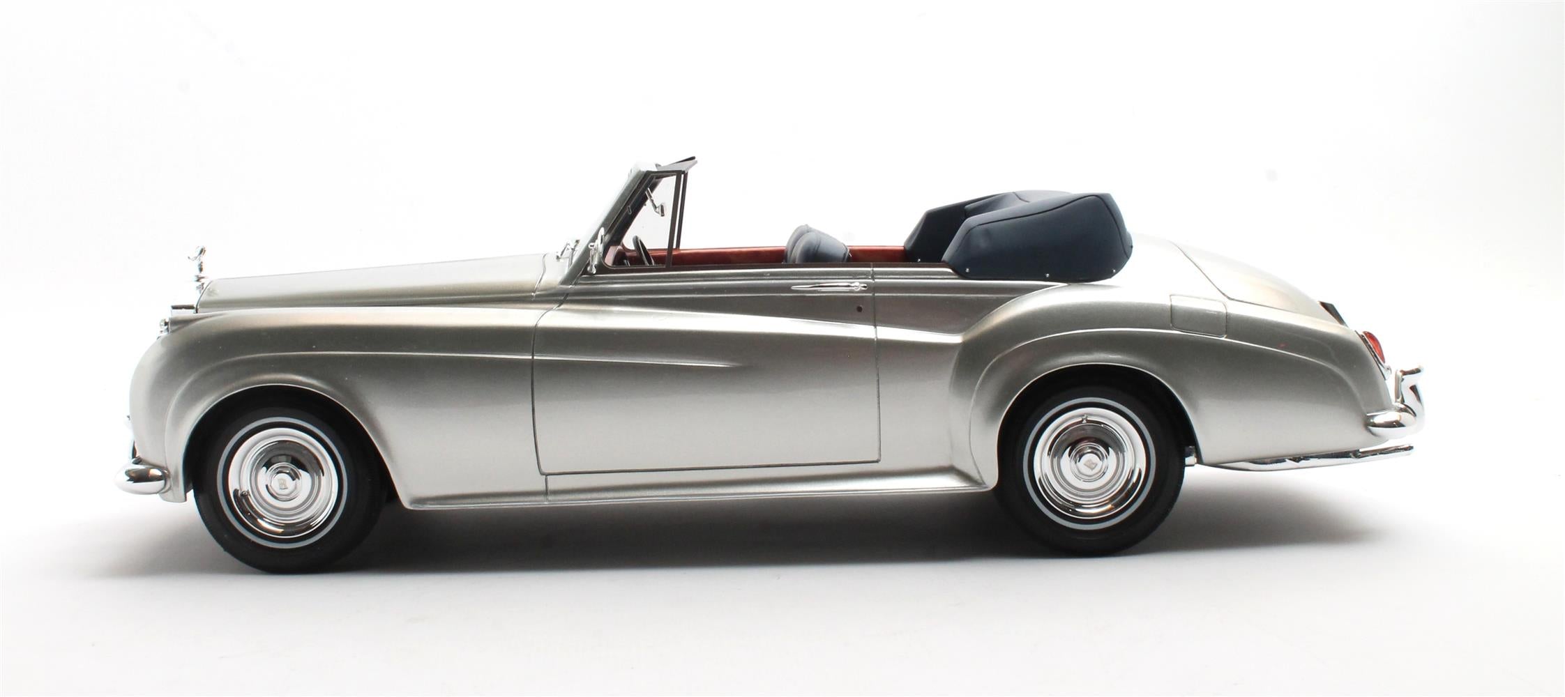 CULT 1:18 Resin - 1960 Rolls Royce Silver Cloud DHC, Grey  - CML105-1