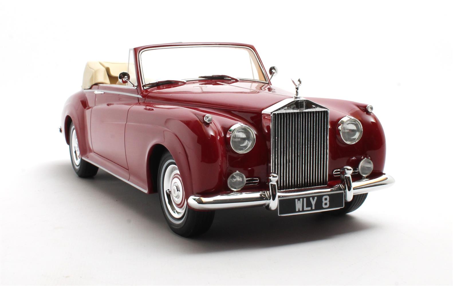 CULT 1:18 Resin - 1960 Rolls Royce Silver Cloud DHC, RHD, Red - CML105-3