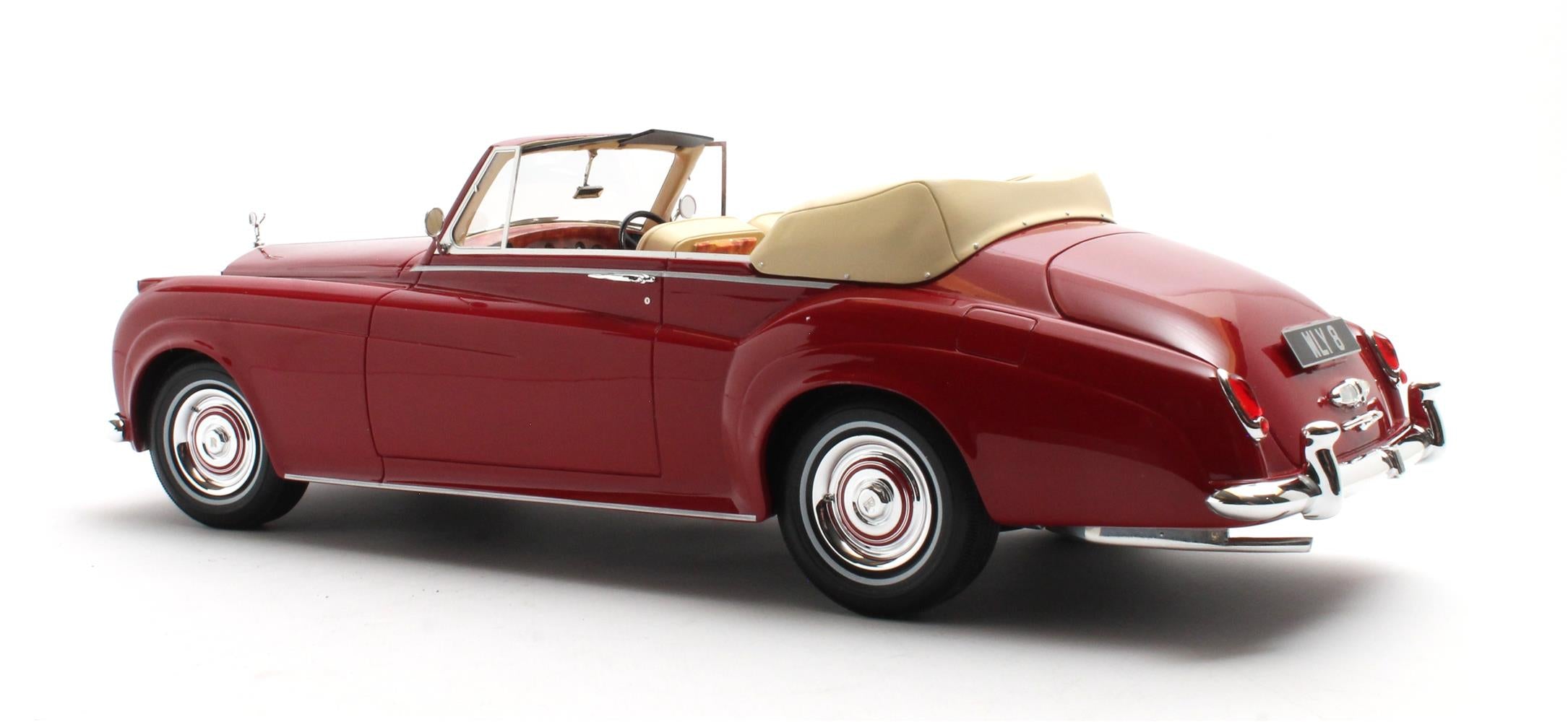 CULT 1:18 Resin - 1960 Rolls Royce Silver Cloud DHC, RHD, Red - CML105-3