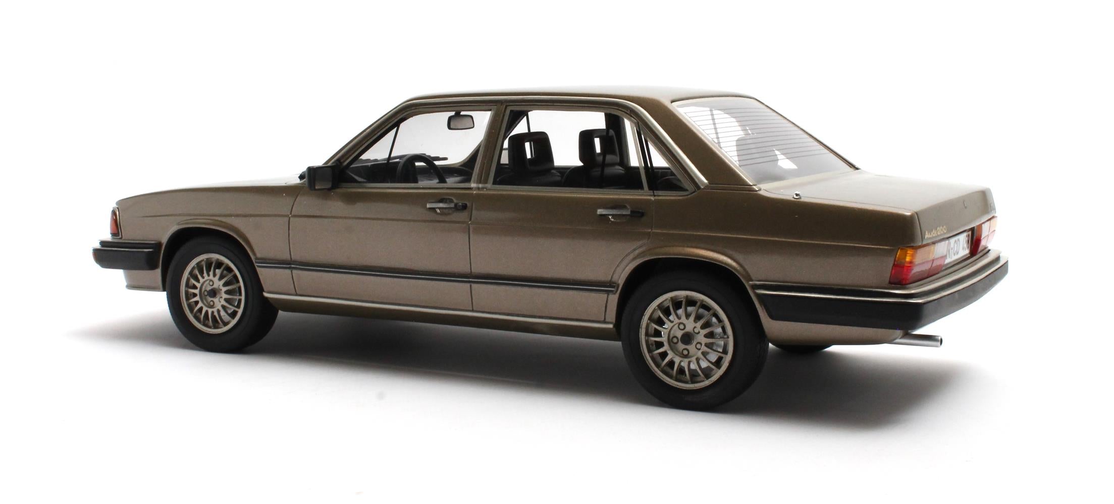 CULT 1:18 Resin - 1980-1982 Audi 200 5T typ 43 - Gold Metallic - CML146-3