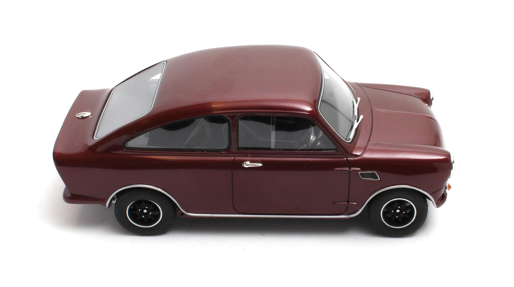 CULT 1:18 Resin - 1968-1968 Mini Broadspeed GT - Red Metallic - CML166-1