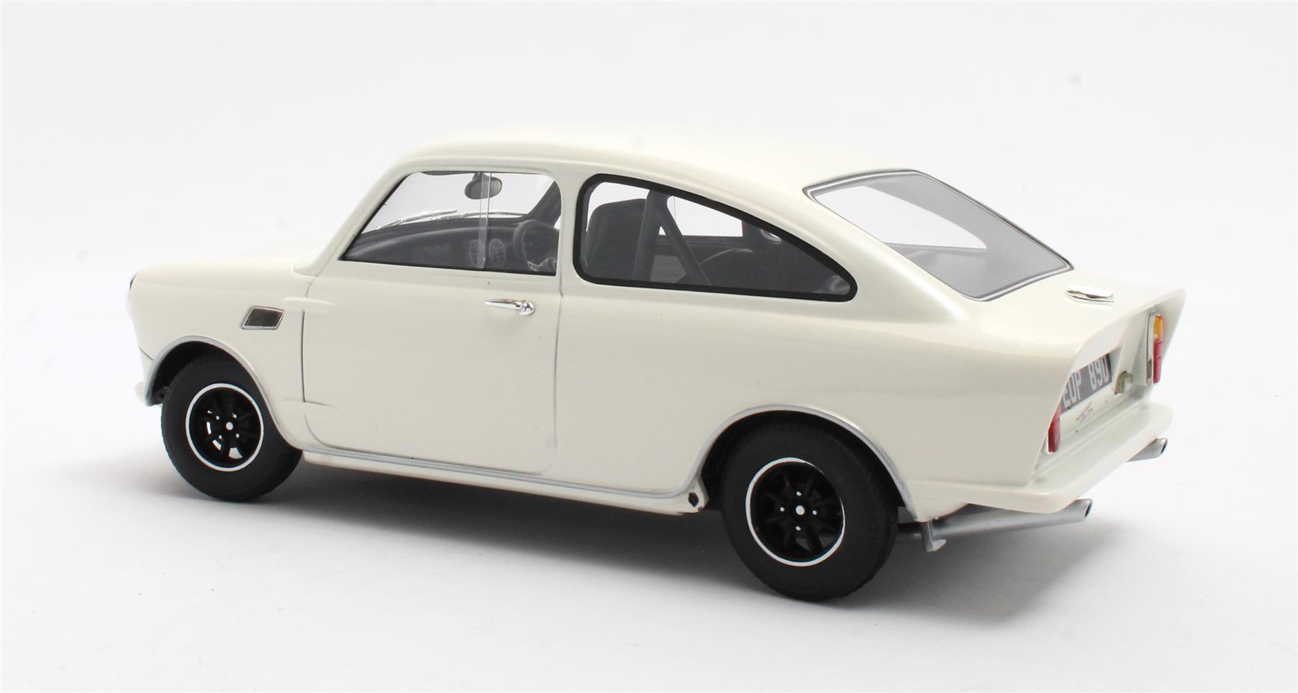CULT 1:18 Resin - 1968-1968 Mini Broadspeed GT - White - CML166-2