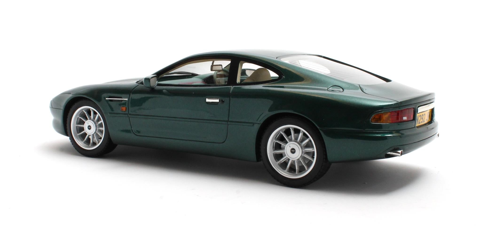 CULT 1:18 Scale 1993-99 Aston Martin DB7, Buckingham Green  - CML187-1