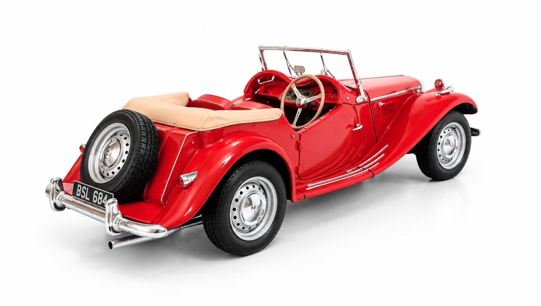 CULT 1:18 Scale 1953 to 1955 MG TF, Red - CML208-1