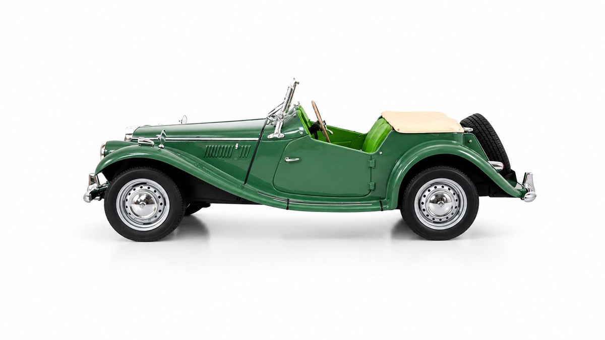 CULT 1:18 Scale 1953 to 1955 MG TF, Green - CML208-2