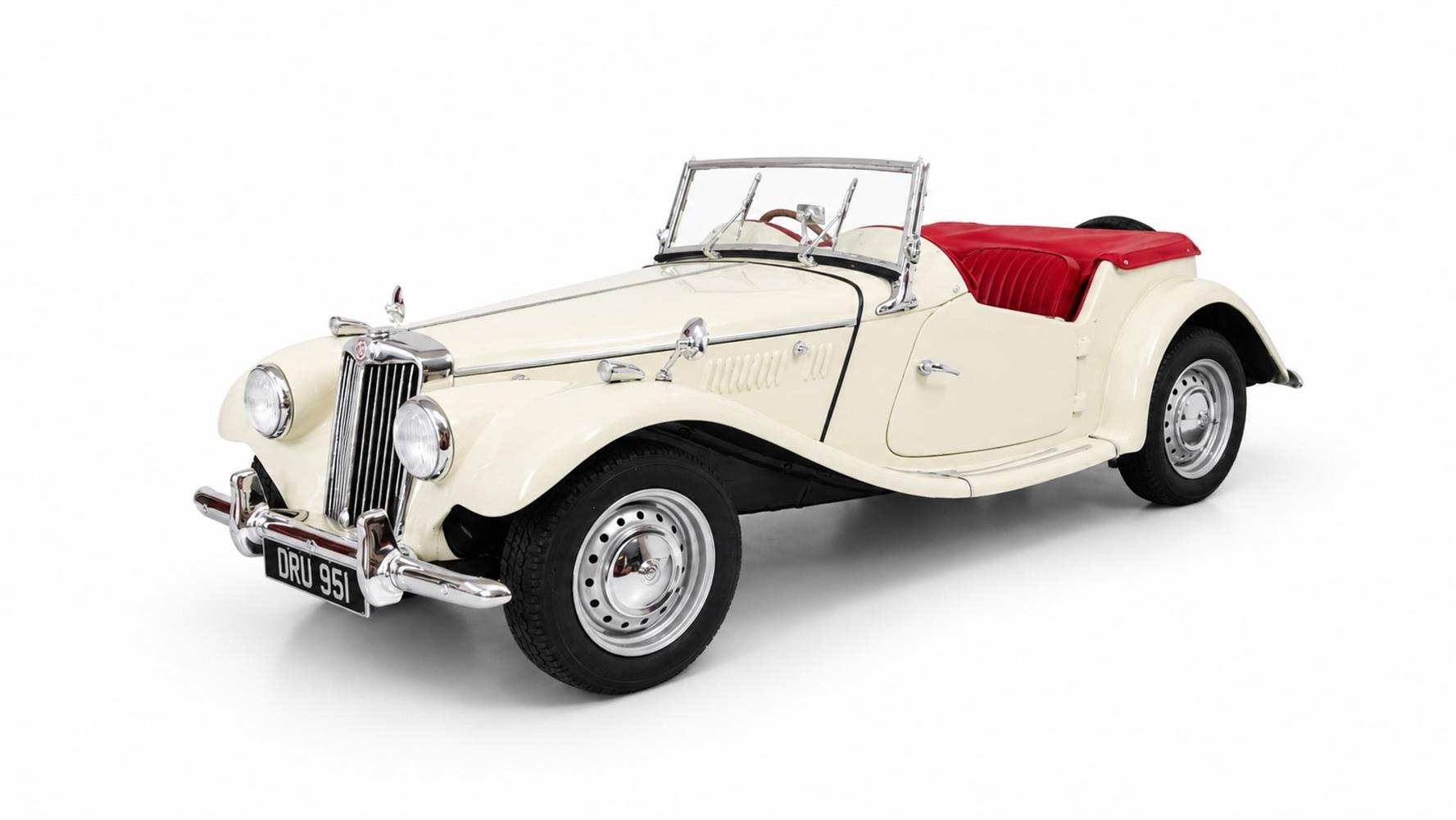 CULT 1:18 Scale 1953 to 1955 MG TF, White - CML208-3