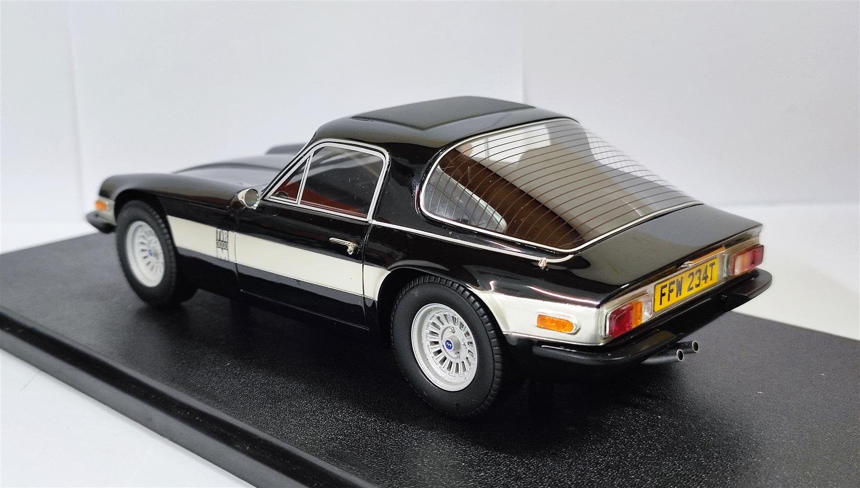 CULT 1:18 Scale 1972 to 1976 TVR 3000M, Black - CML226-1