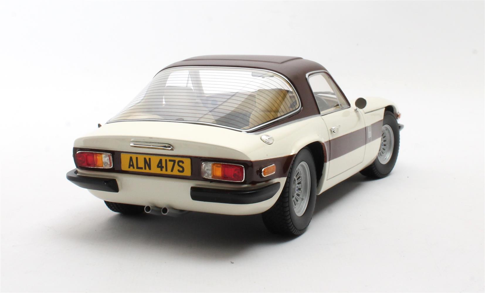 CULT 1:18 Scale 1972 to 1976 TVR 3000M, Creme - CML226-3