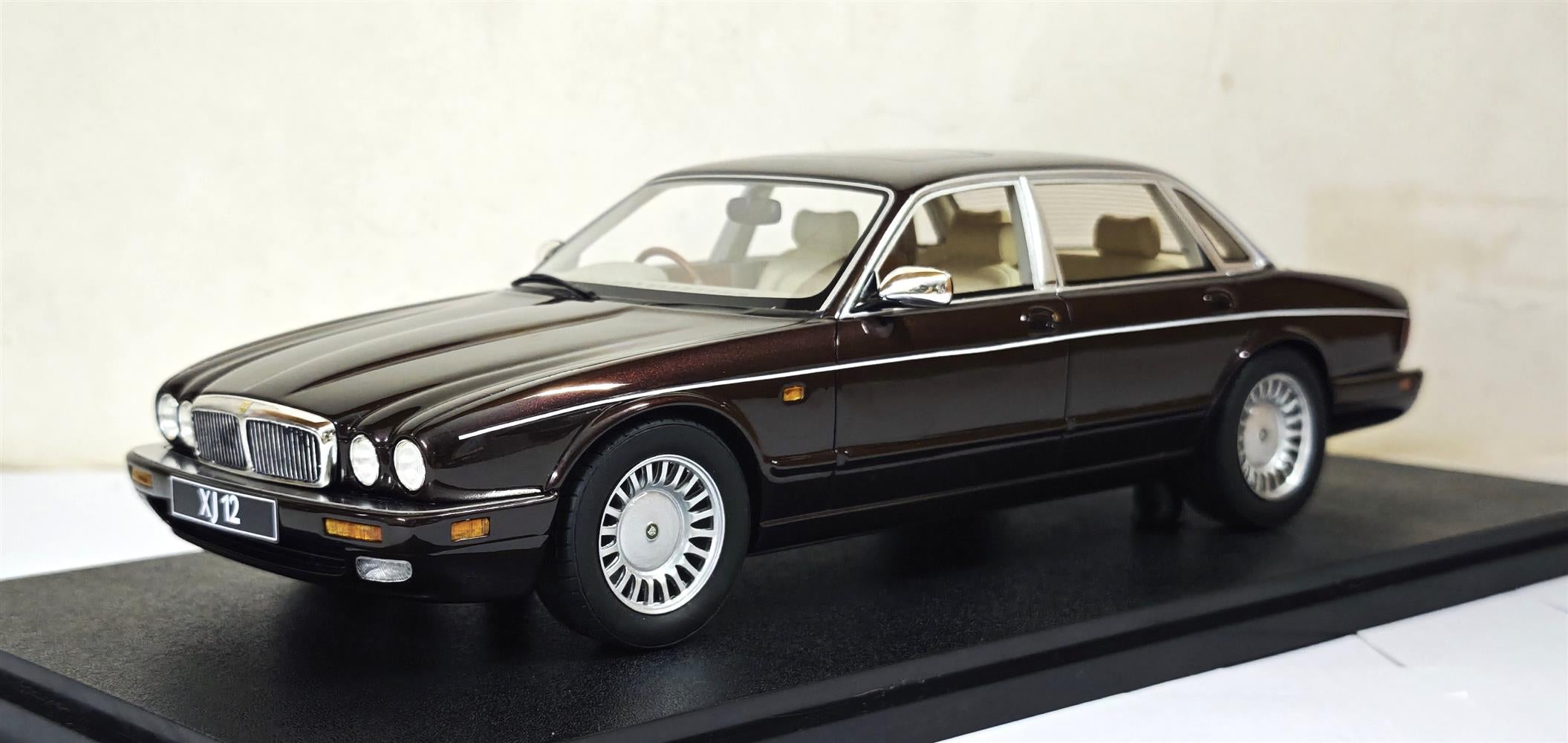 CULT 1:18 Scale 1994-97 Jaguar XJ12 Sovereign, Red  - CML323-2