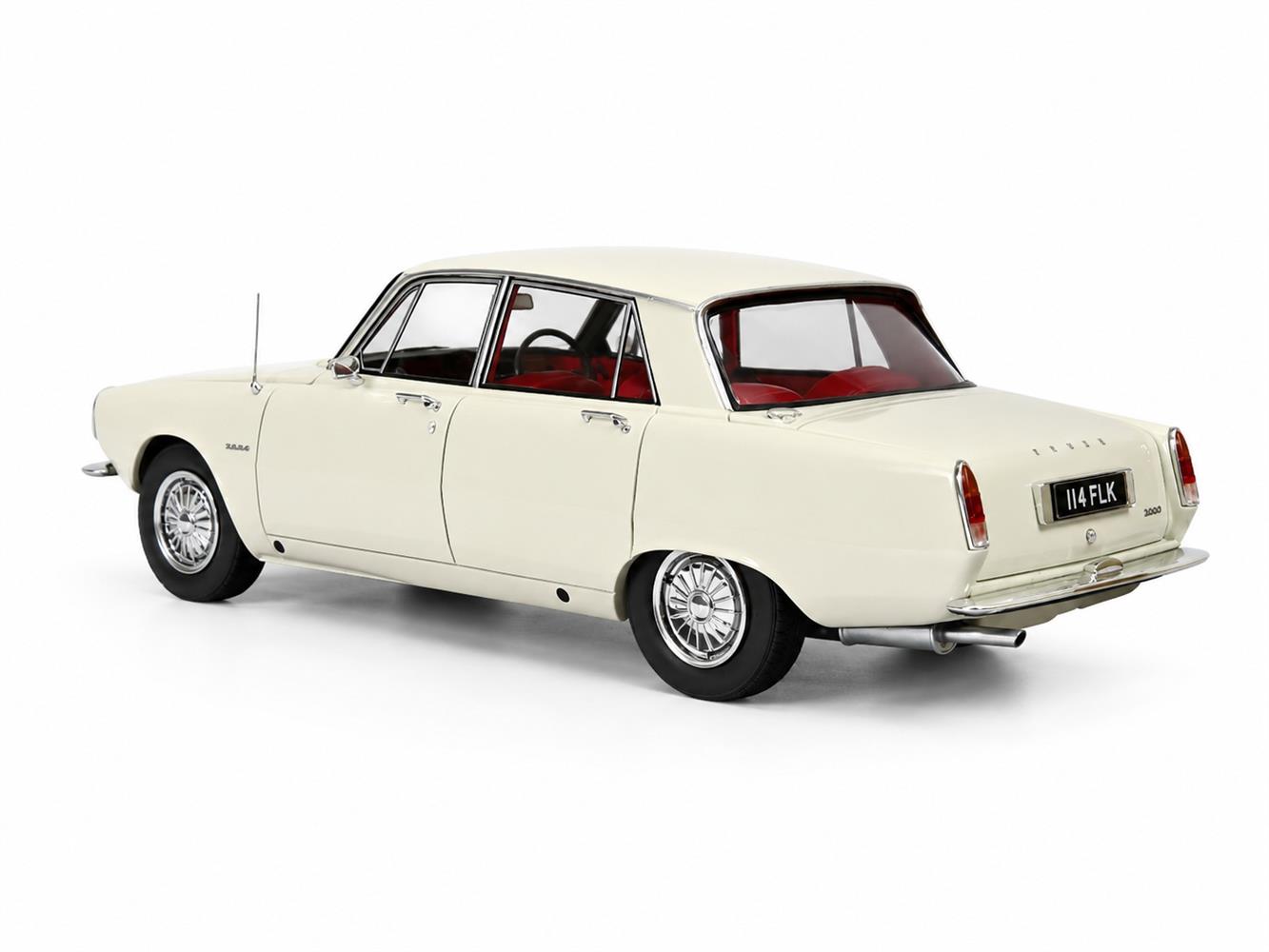 CULT 1:18 Scale - 1964 Rover 2000 - White - CML168-1