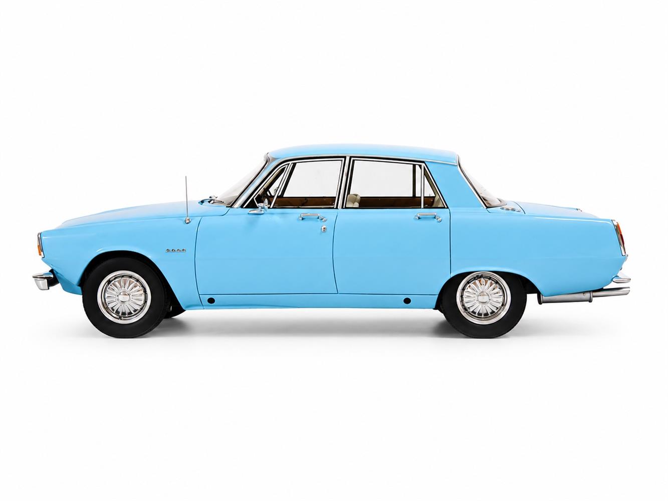 CULT 1:18 Scale - 1964 Rover 2000 - Wedgwood Blue - CML168-2