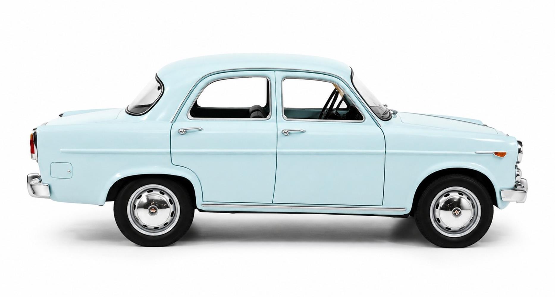 CULT 1:18 Scale Resin - 1961-1964 Alfa Romeo Giulietta Ti (101), Blue - CML249-1