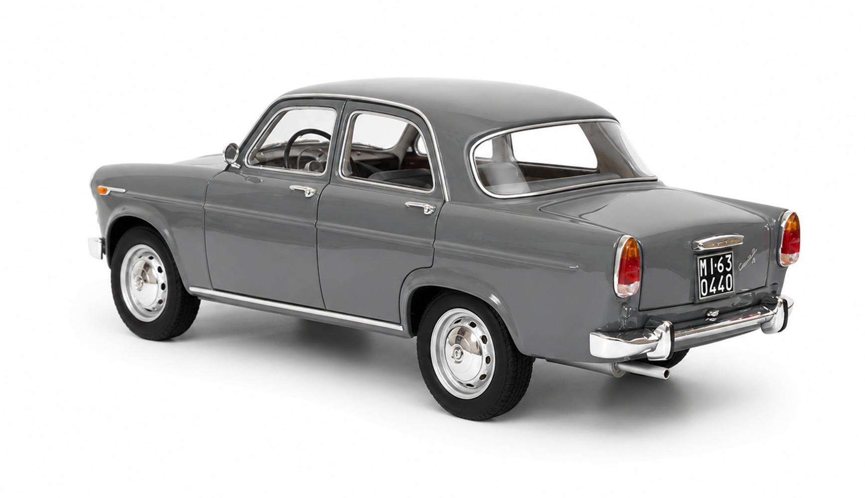 CULT 1:18 Scale Resin - 1961-1964 Alfa Romeo Giulietta Ti (101), Grey - CML249-3