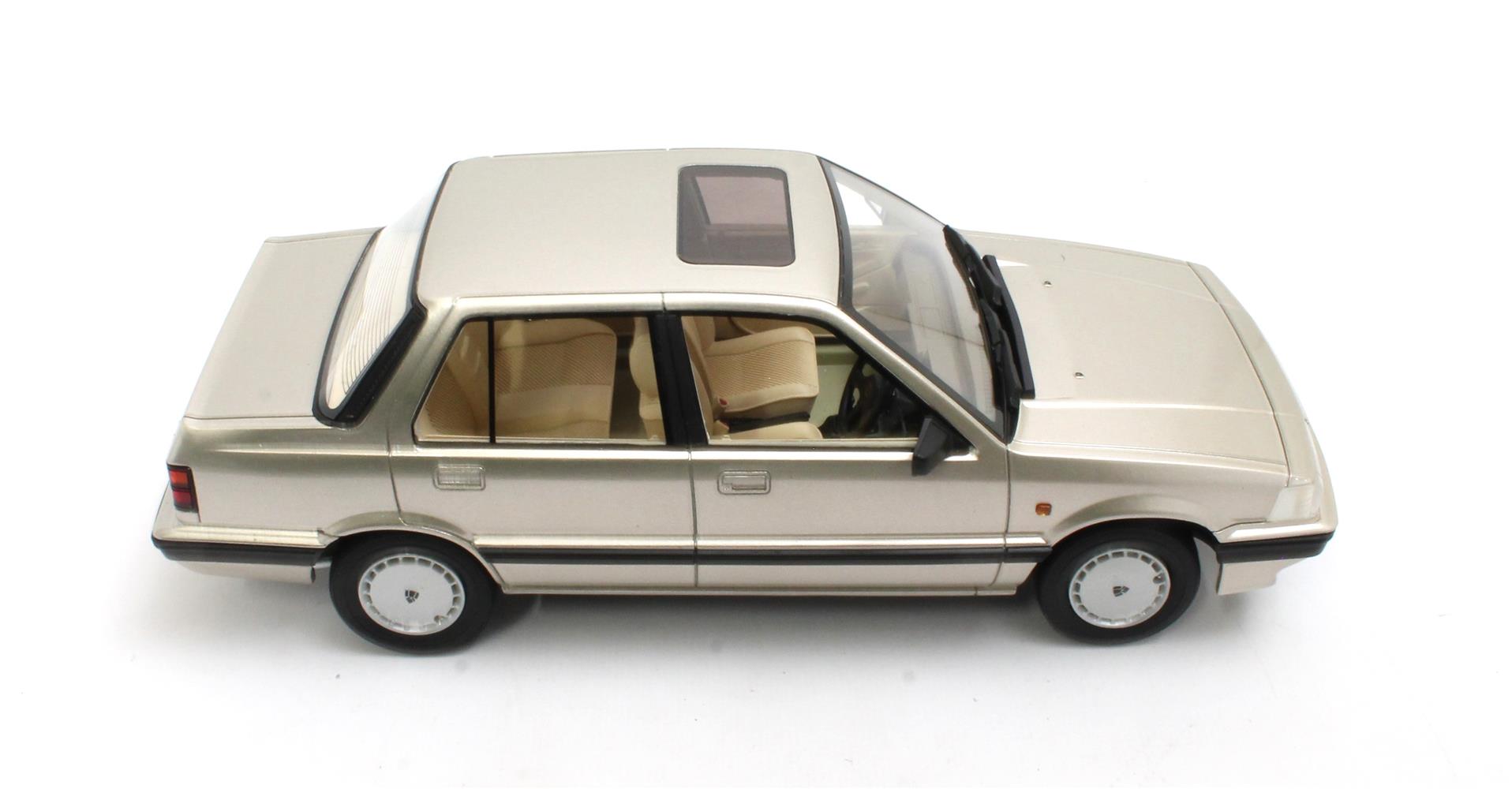 CULT 1:18 Scale - 1986 Rover 216s (SD3) - Silver Metallic - CML296-3