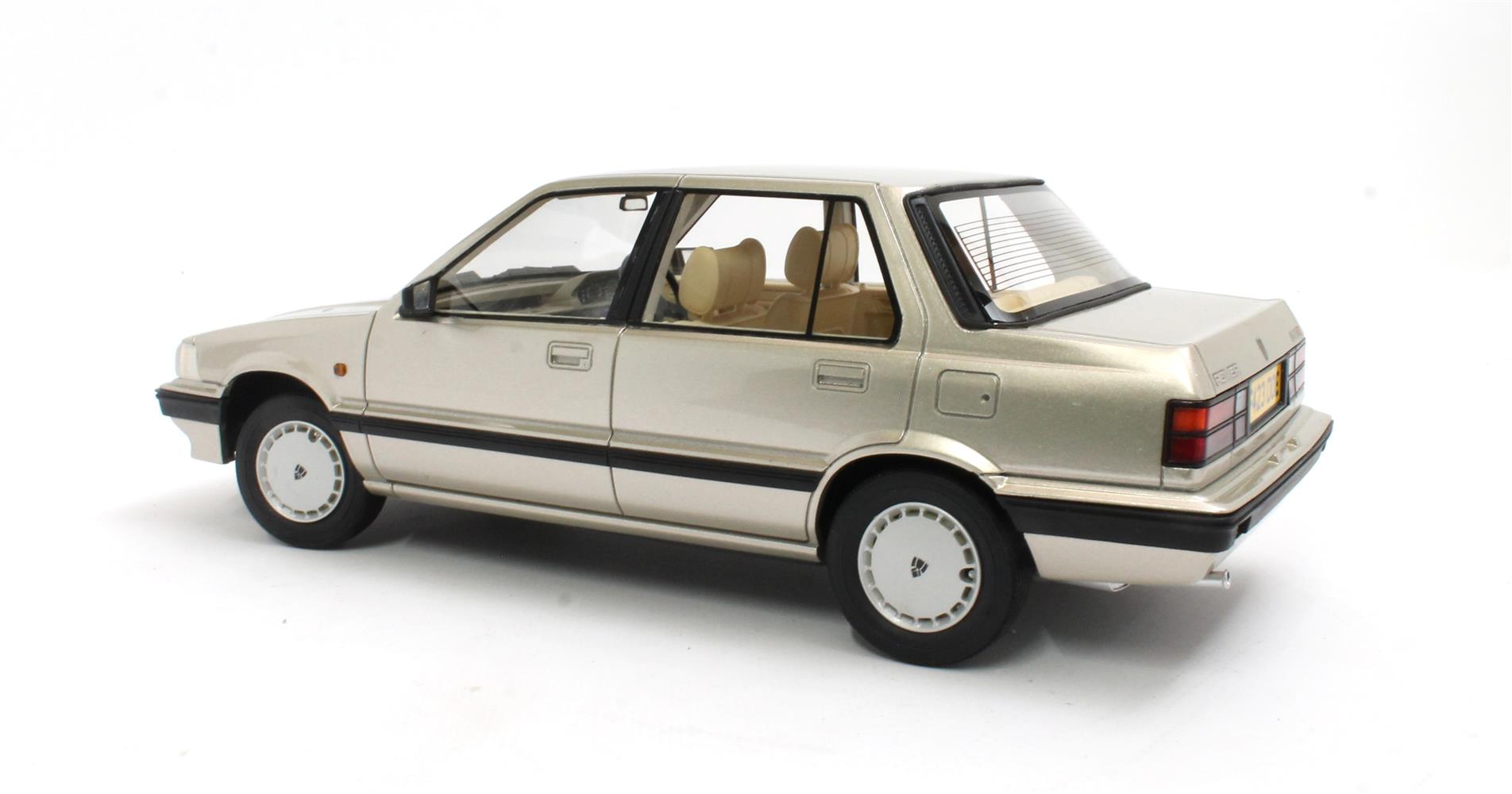 CULT 1:18 Scale - 1986 Rover 216s (SD3) - Silver Metallic - CML296-3
