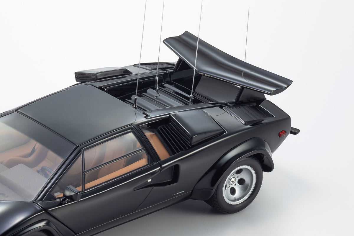 Kyosho Diecast - 1:18 Lamborghini Countach LP400S The Cannonball Run - Black - KS08320BKCR