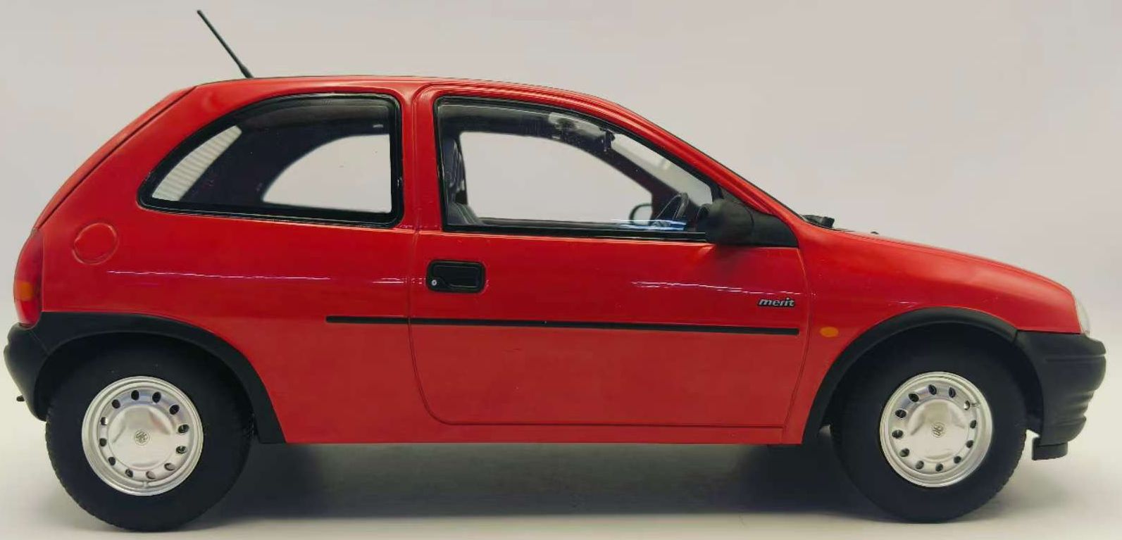 MCG 1:18 Scale Diecast - 1993 Vauxhall Corsa Merit (UK Exclusive RHD), Red - MCG18845
