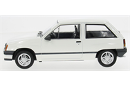 MCG 1:18 Scale Diecast - 1983 Vauxhall Nova (UK Exclusive RHD), White - MCG18904