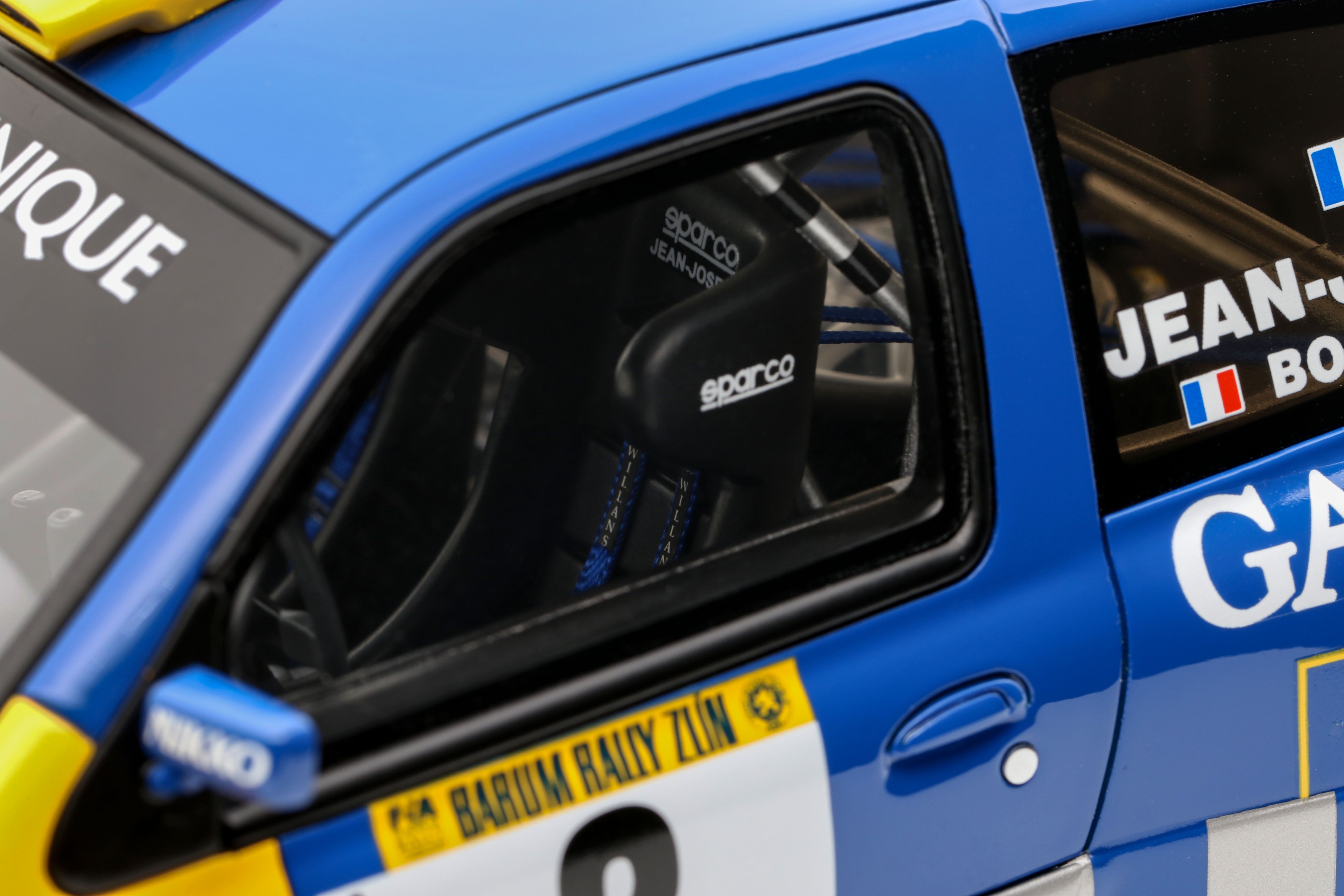 OTTO 1:18 Scale Resin - Renault Clio S1600, Barun Rally Zlin 2004  - Blue/Yellow - OT1152