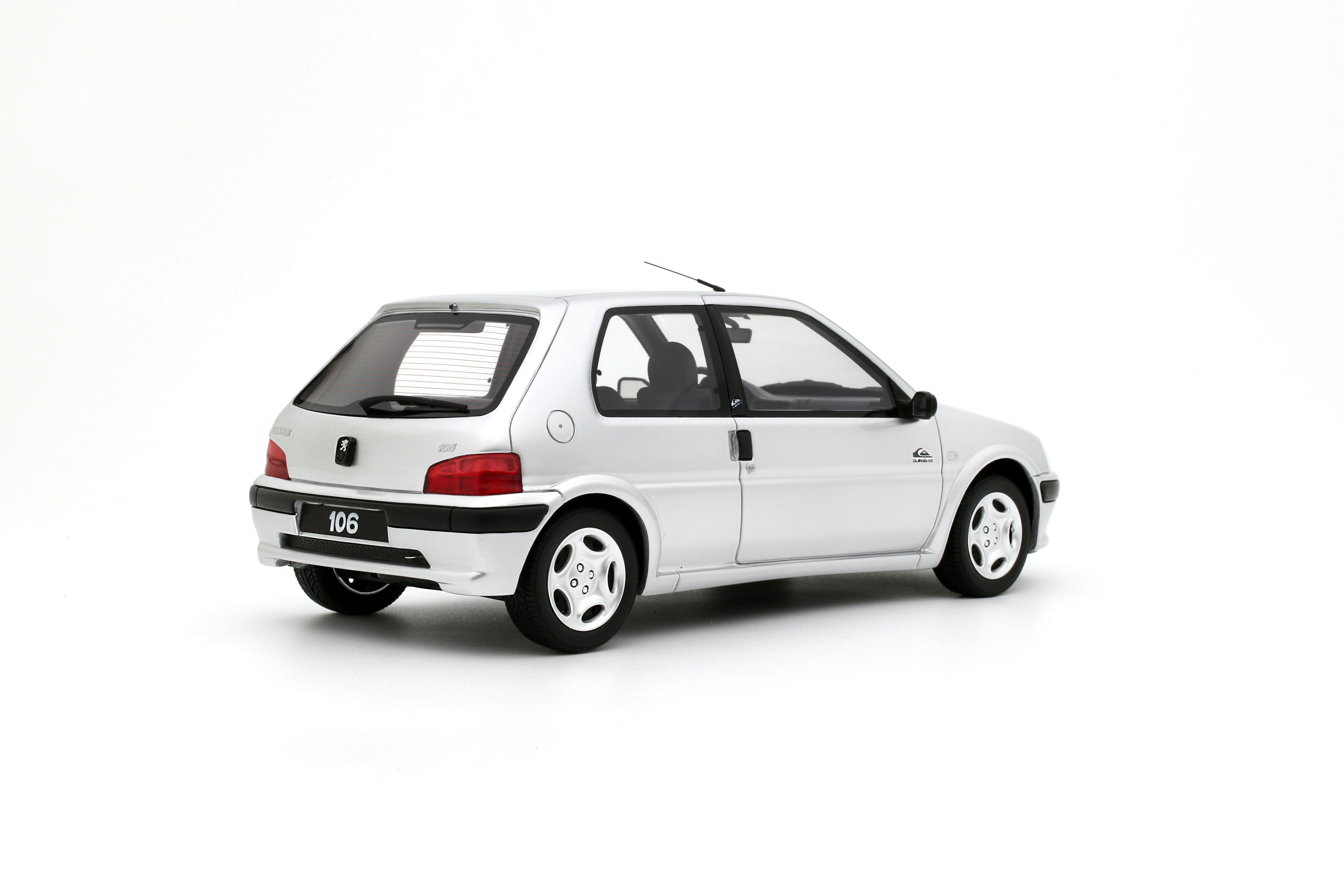 OTTO 1:18 Scale Resin - 2000 PEUGEOT 106 Quicksilver, GRis Quartz - OT1177