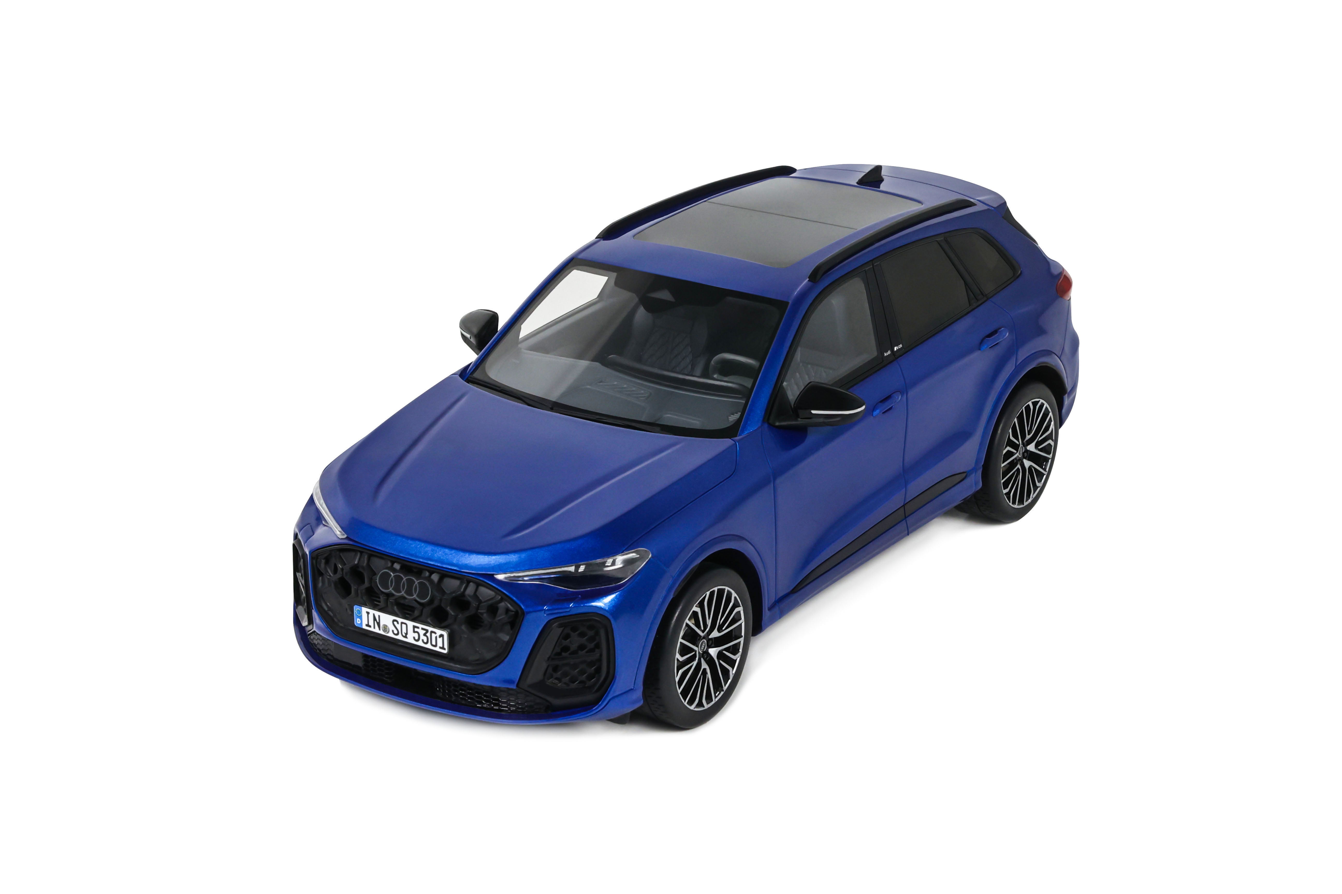 OTTO 1:18 Scale Resin Car - 2025 Audi SQ5 TFSi, Ultra Blue - OT1281
