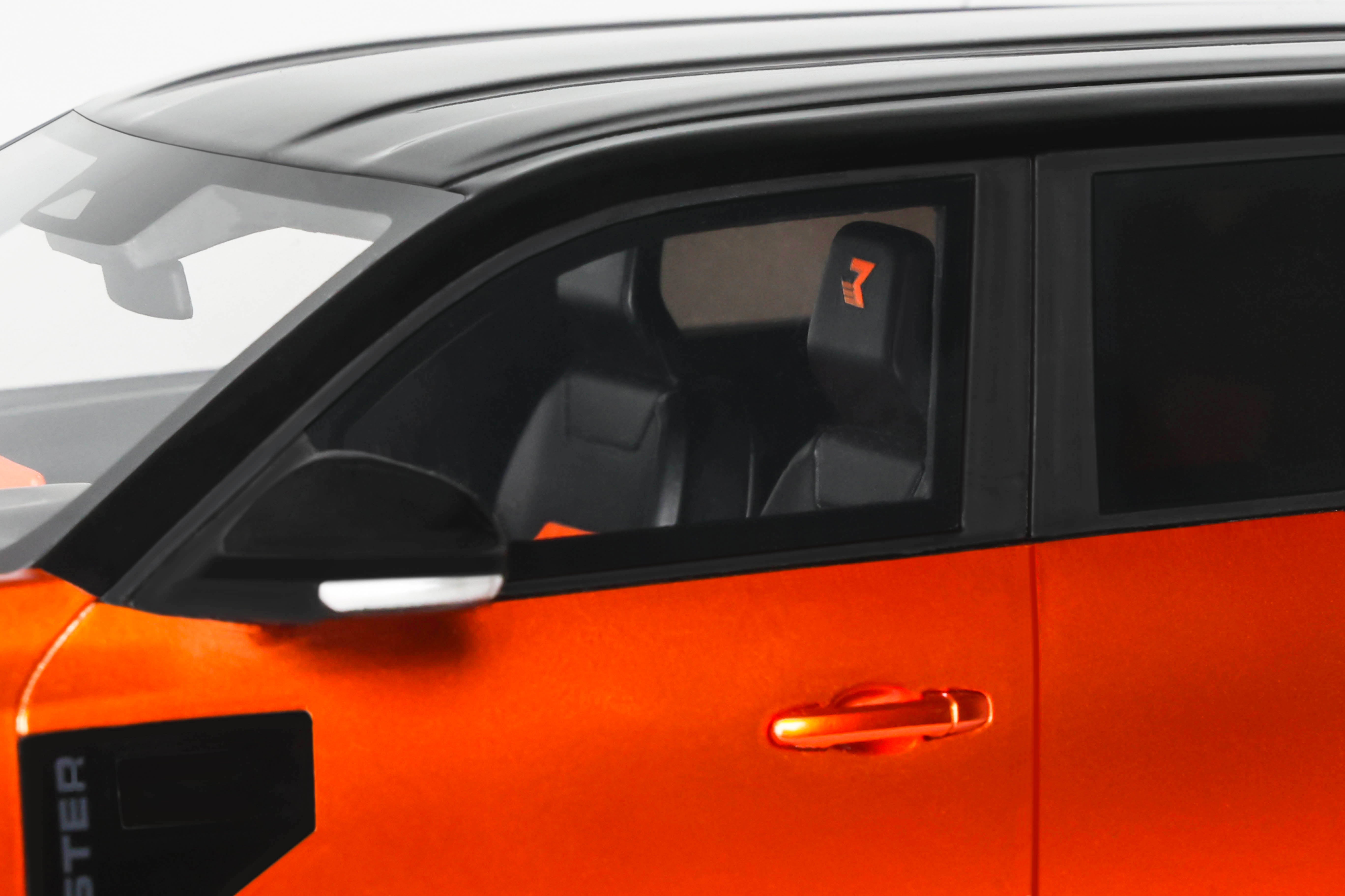 OTTO 1:18 Scale Resin Car - 2025 Dacia Duster Redust Sport 4X2 Hybrid - Metallic Orange - OT1316