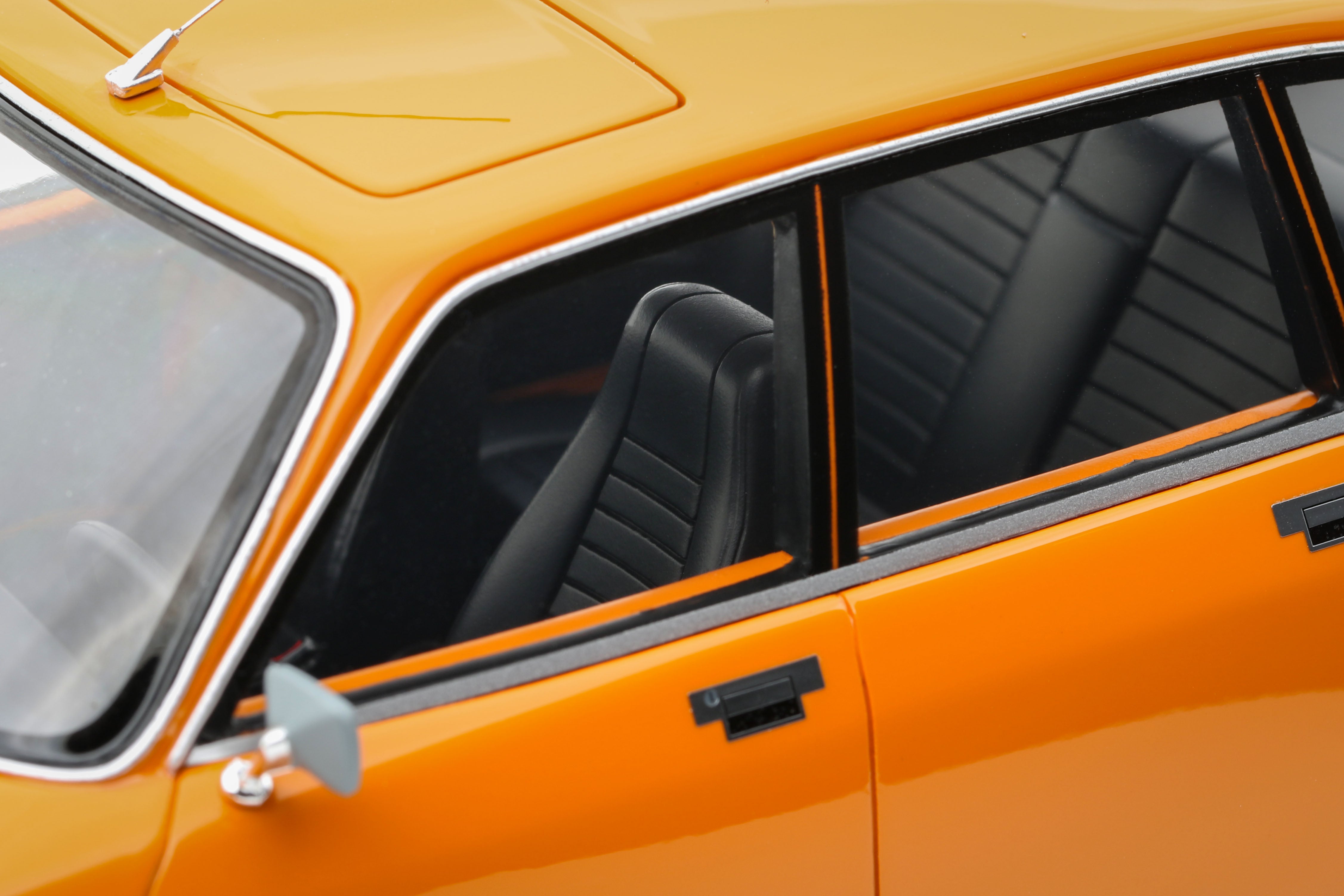 OTTO 1:18 Scale Resin - Reseller Exclusive – 1974 CITROËN GS X2, JAUNE  HELIANTHE - OT1399