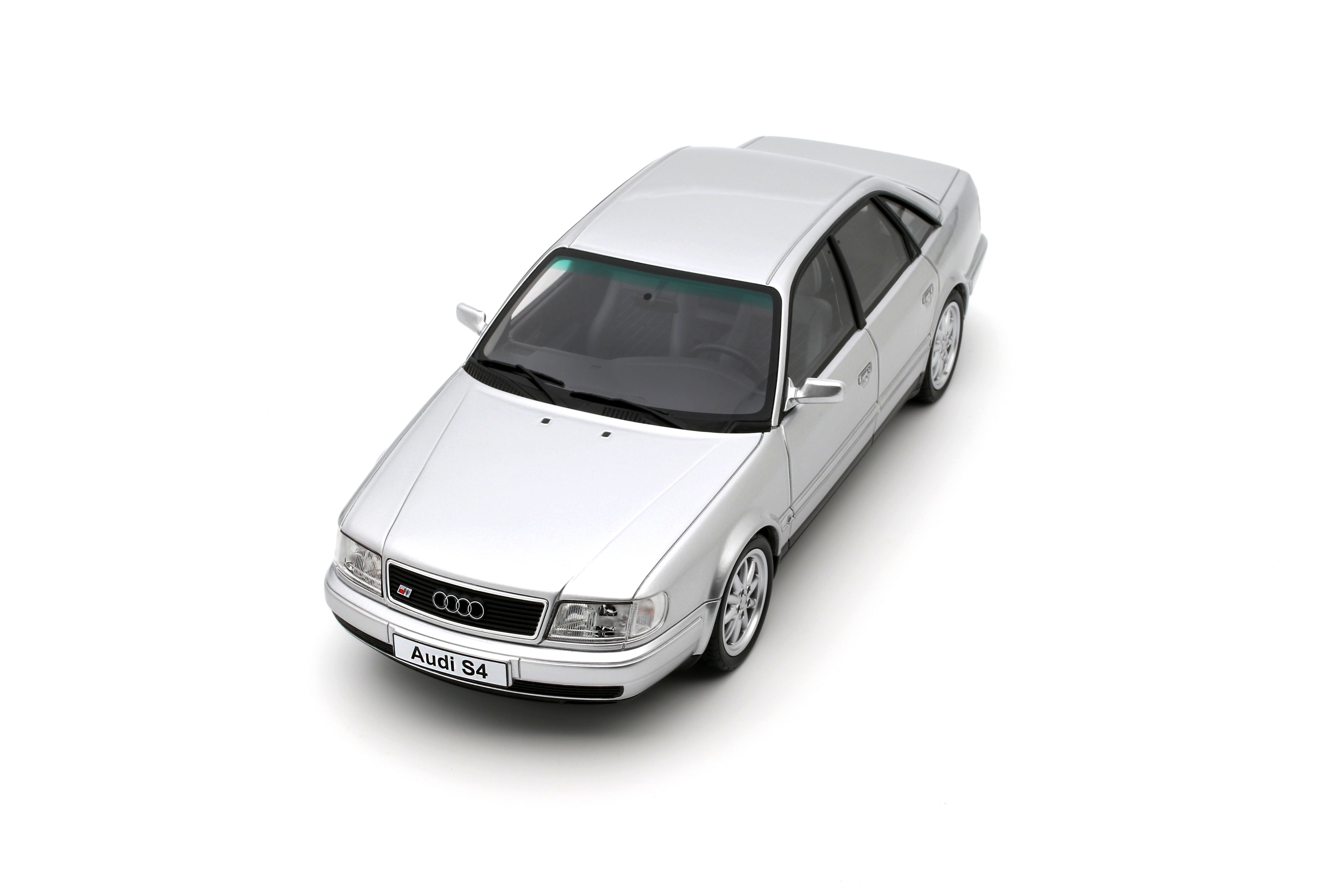 OTTO 1:18 Scale Resin - 1993 Audi S4 (C4) 4.2 V8 - Crystal Silver - OT464