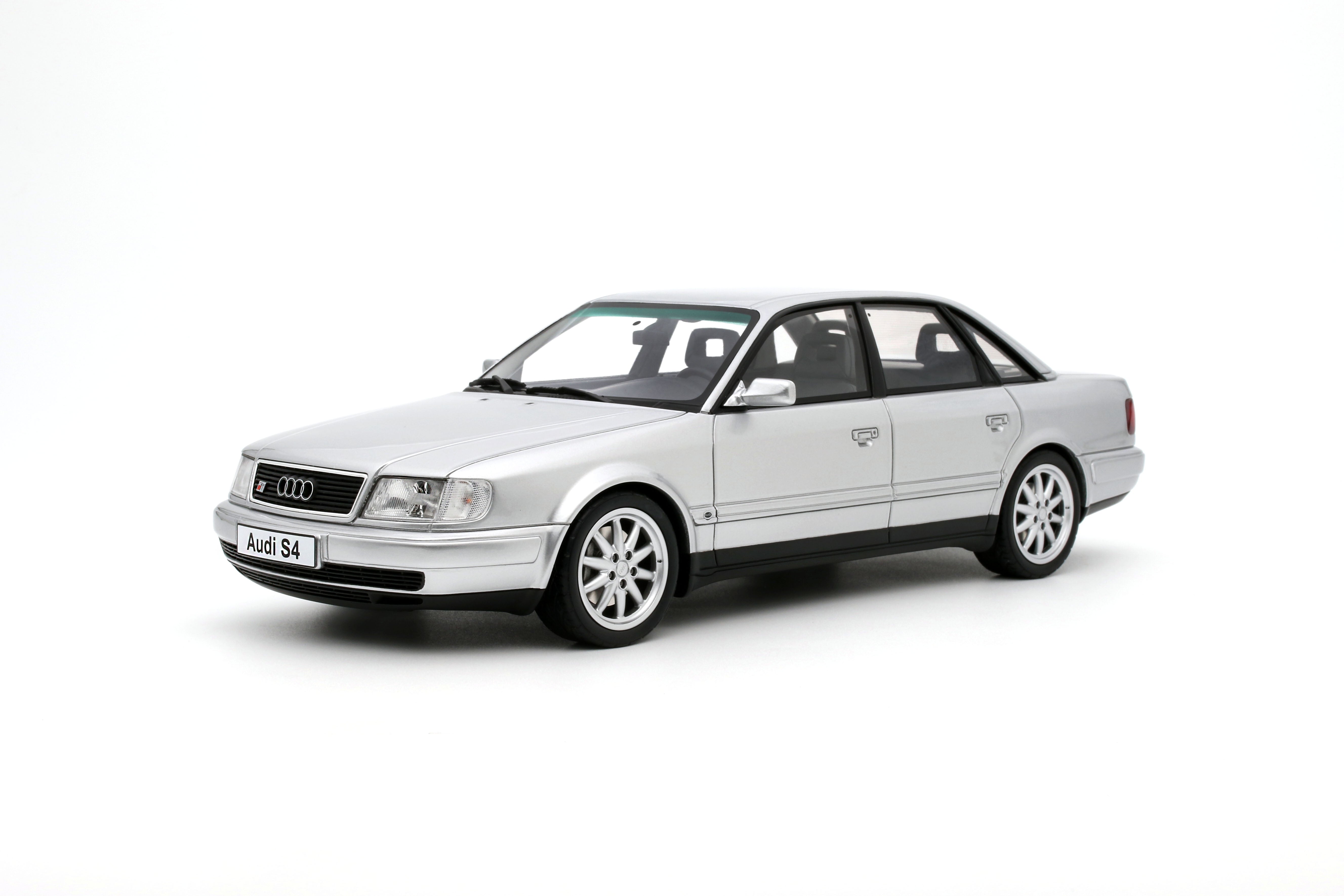 OTTO 1:18 Scale Resin - 1993 Audi S4 (C4) 4.2 V8 - Crystal Silver - OT464