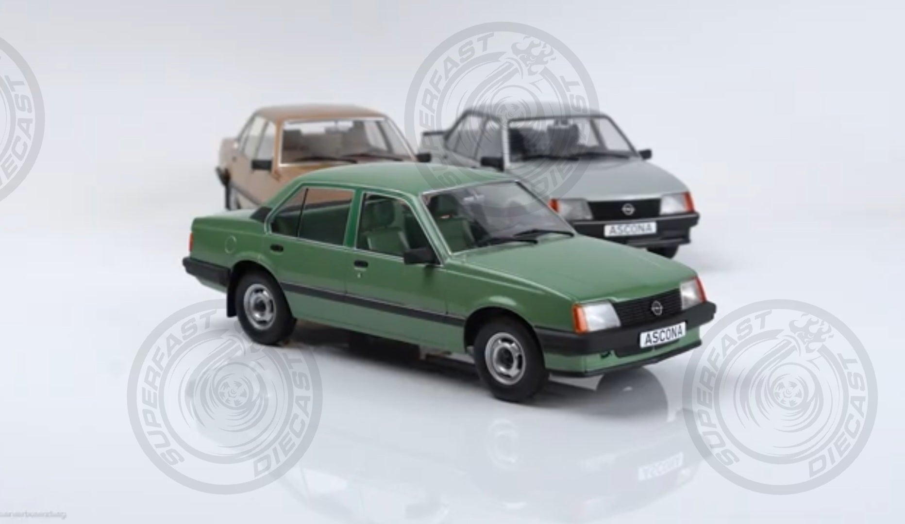 MCG 1:18 Scale Diecast - 1981 Opel Ascona C, Green - MCG18458