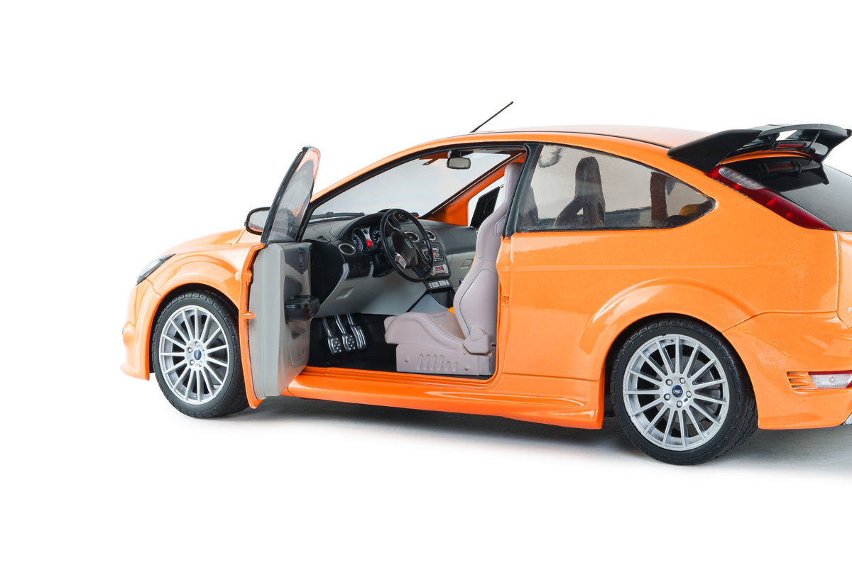 SOLIDO 1:18 Scale - 2009 Ford Focus RS Mk2 - Electric Orange - S1813103