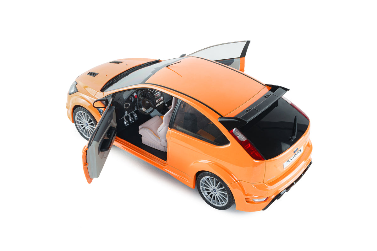 SOLIDO 1:18 Scale - 2009 Ford Focus RS Mk2 - Electric Orange - S1813103