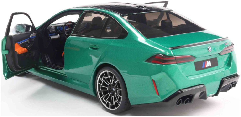 SOLIDO 1:18 Scale - 2025 BMW M5 M, Isle of Man Green Metallic - S1814701