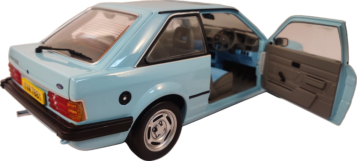 SUNSTAR 1:18 Scale 1981 Ford Escort Mk3 GL RHD, Nordic Blue - UK Exclusive - Limited Edition 200pcs - 4978R