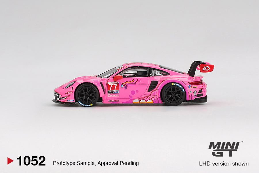 Mini GT 1:64 PORSCHE 911 GT3 R NO.77 AO RACING 2024 IMSA ROAD AMERICA (LHD) - MGT01052-L