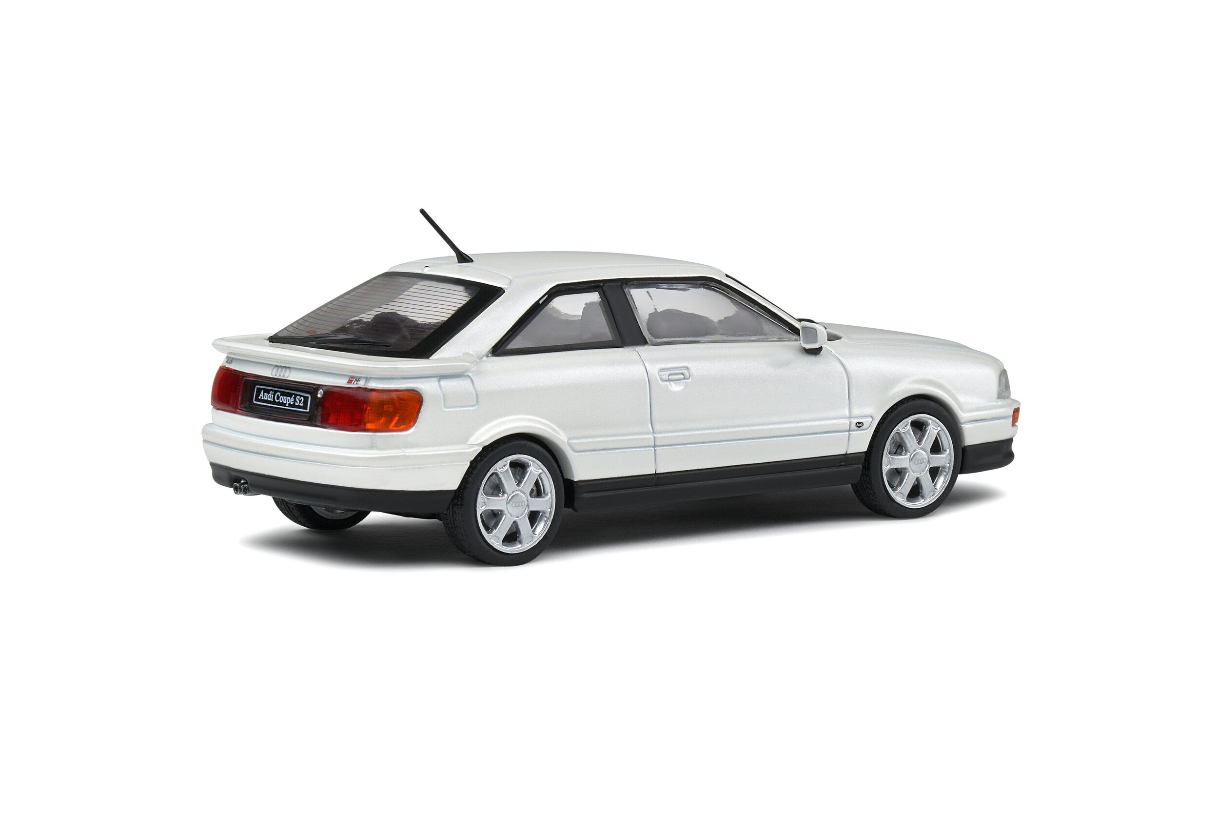 SOLIDO 1:43 Diecast Model, 1992 Audi Coupe S2, Pearl White - S4312202