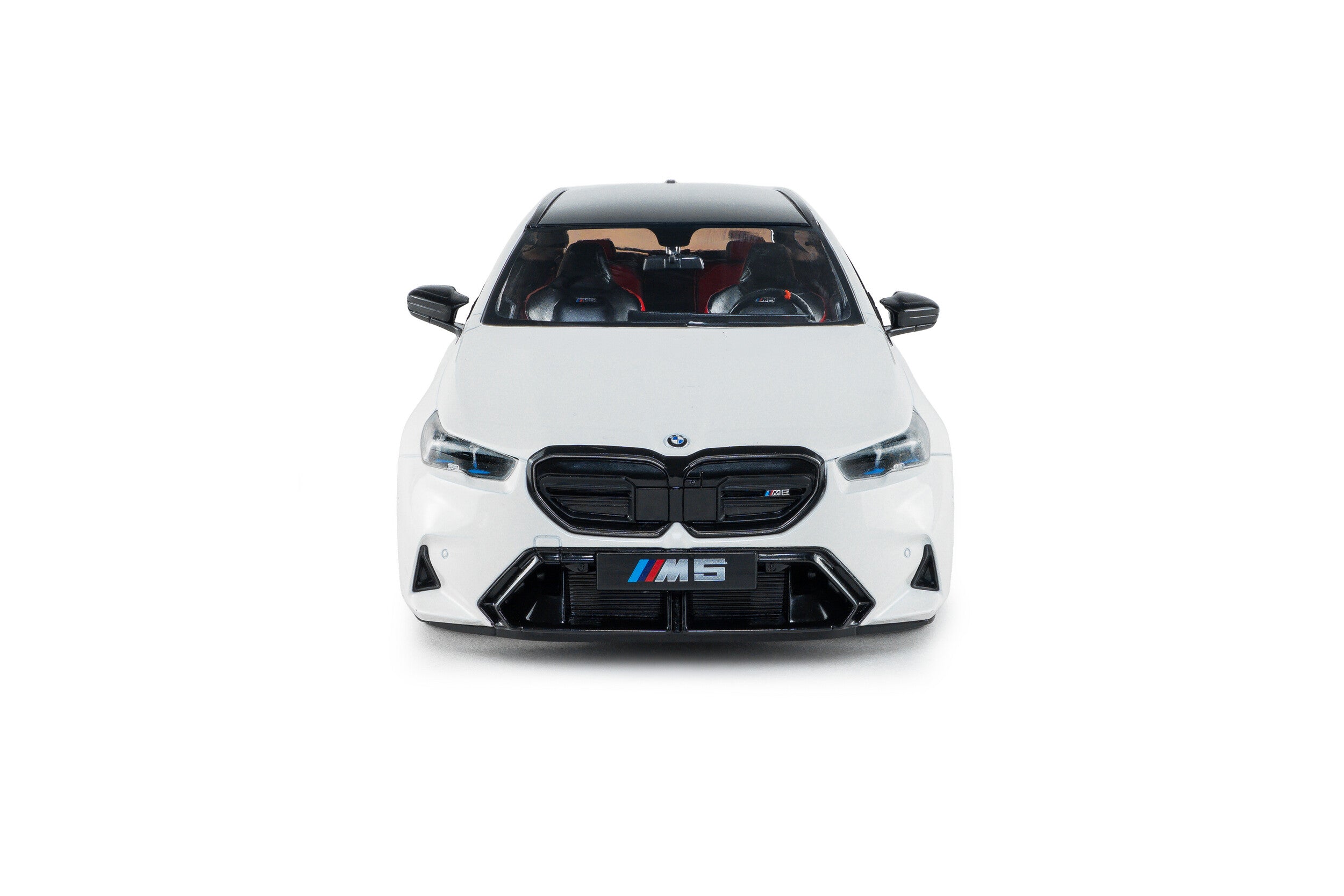 SOLIDO 1:18 Scale - 2025 BMW M5 Touring, Solid White - S1814802