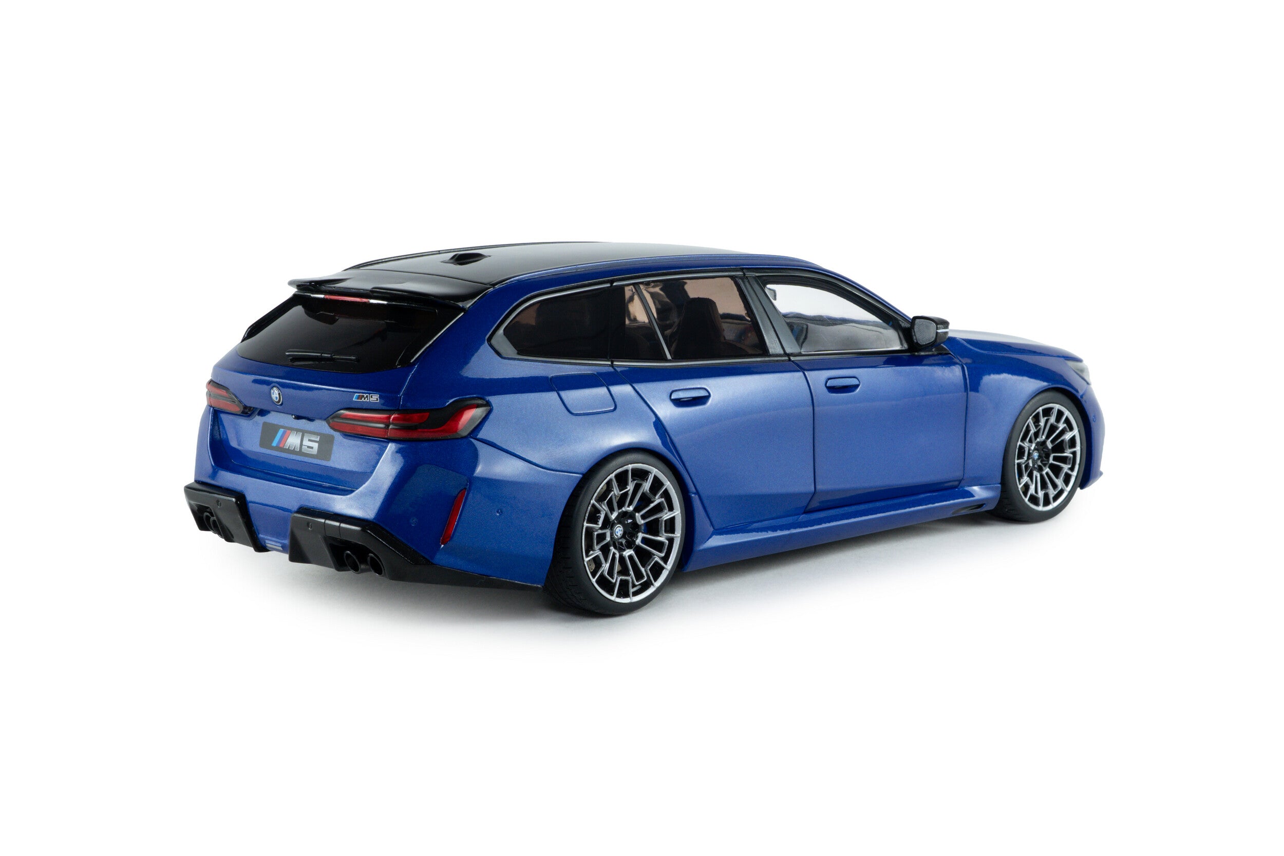 SOLIDO 1:18 Scale - 2025 BMW M5 Touring, Marina Bay Blue Metallic - S1814801