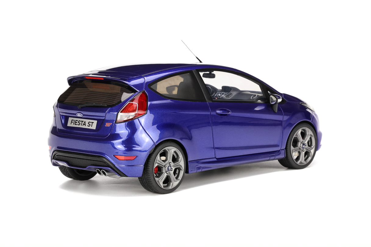 OTTO 1:18 Scale Resin Model Car - Ford Focus Fiesta ST Mk7 in Blue (OT403)