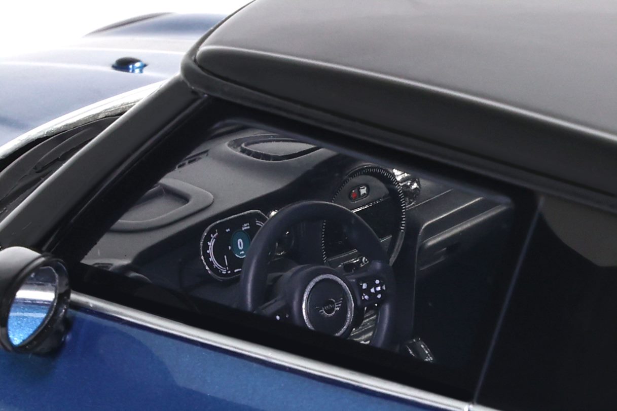 MINI COOPER S 2021 1/18 OttO OttOmobile OT982 - Collection MINI COOPER S 2021 1/18 OttO OttOmobile OT982 - Collection