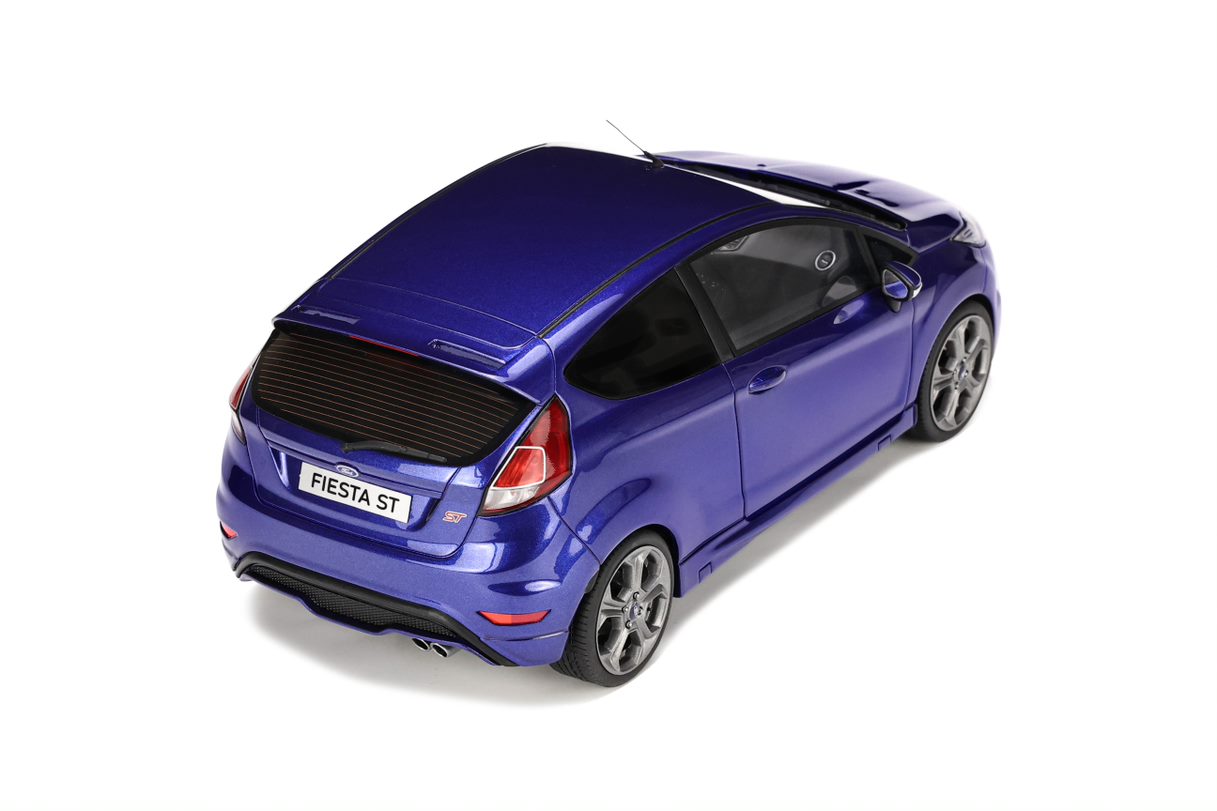 OTTO 1:18 Scale Resin Model Car - Ford Focus Fiesta ST Mk7 in Blue (OT403)