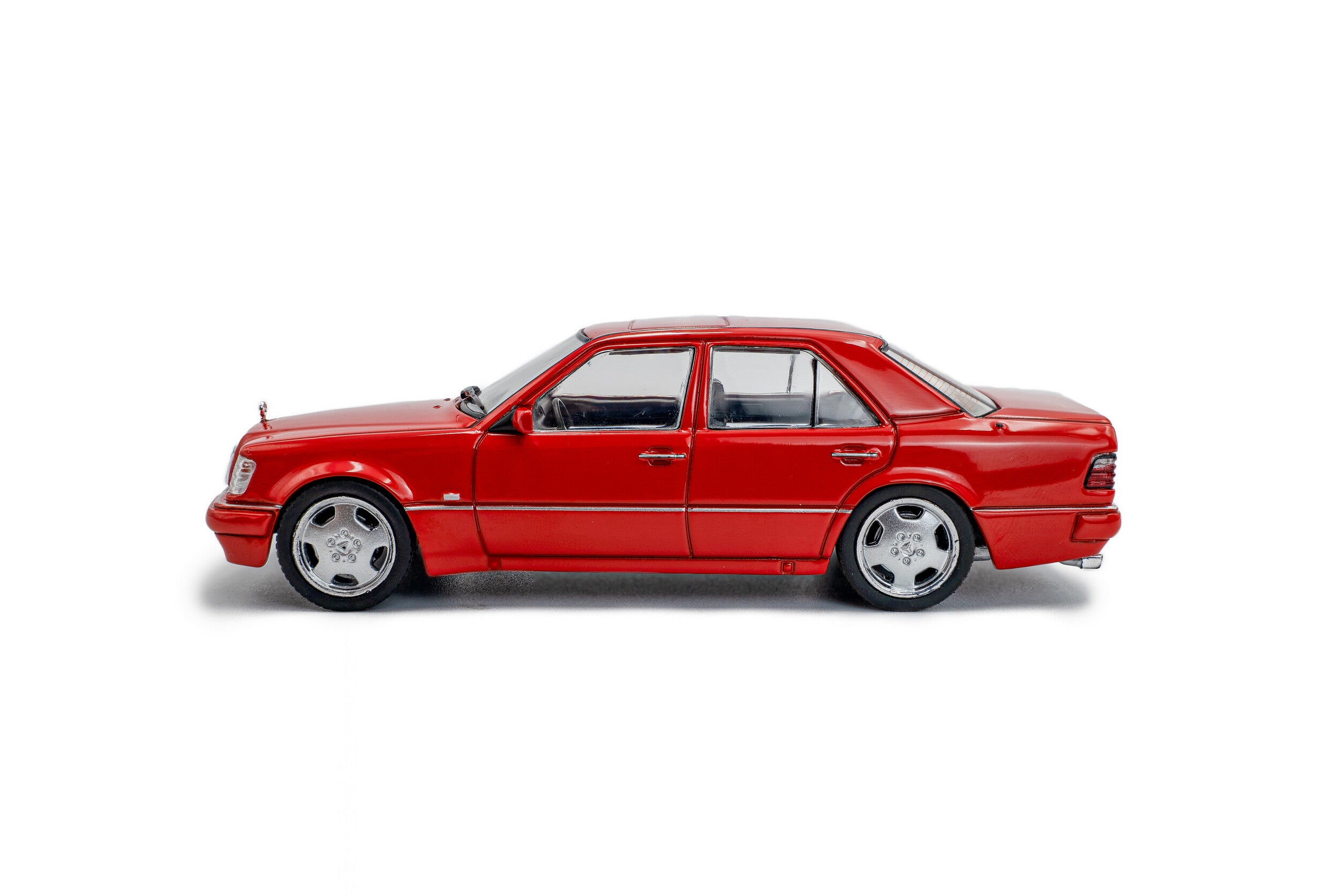 SOLIDO 1:43 Diecast Model, 1994 Mercedes Benz E60 AMG, Signal Red - S4313204