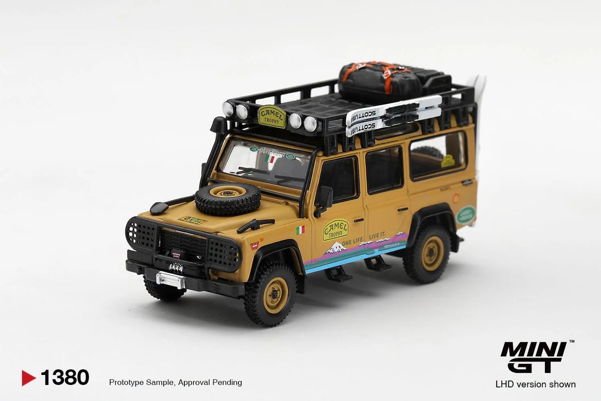 Mini GT 1:64 Diecast - LAND ROVER DEFENDER 110 1998 CAMEL TROPHY TIERRA DEL FUEGO CT.10 ITALY (LHD), Yellow - MGT01380-L