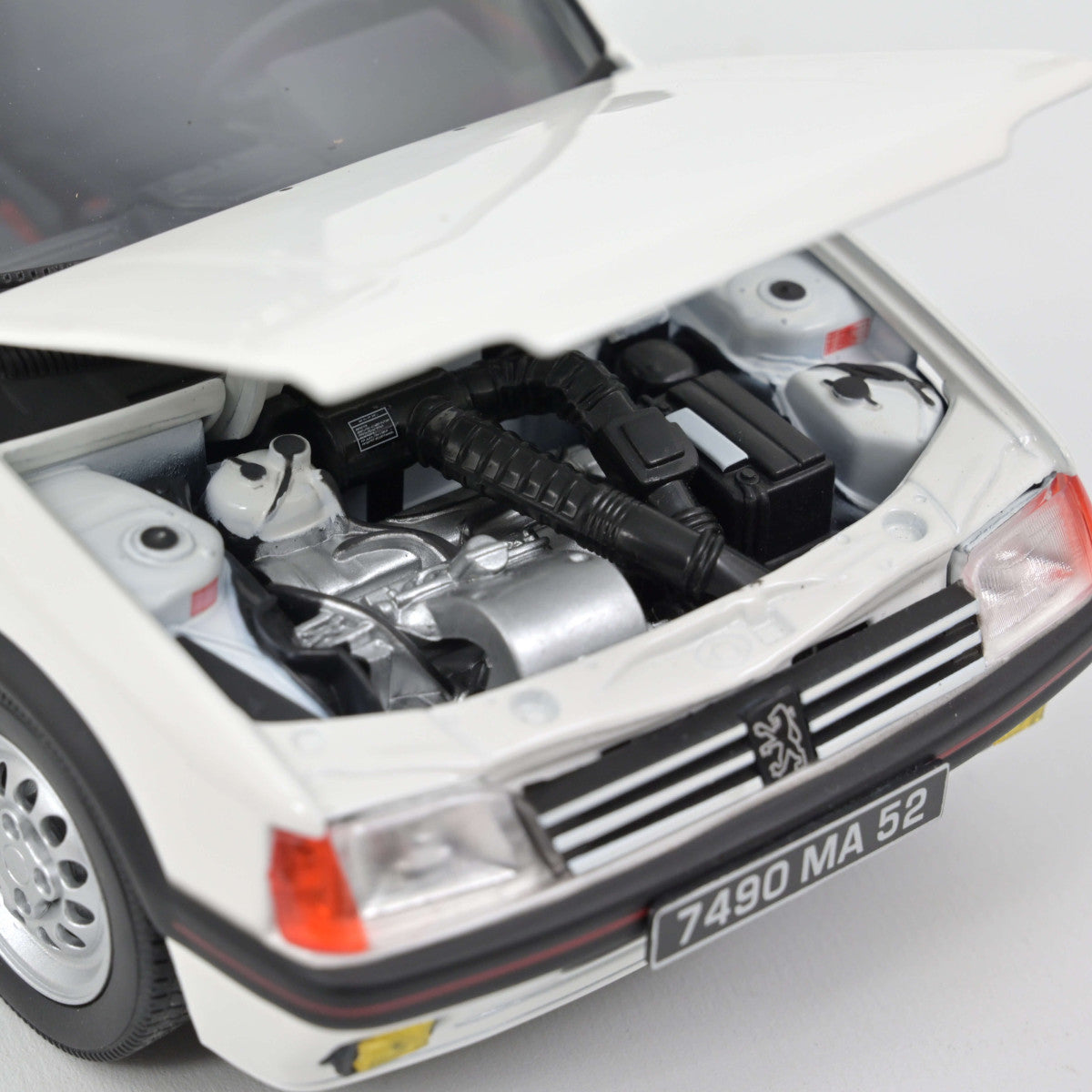 NoRev 1:18 Scale Diecast Model Car, 1988 Peugeot 205 1.6 GTi in White