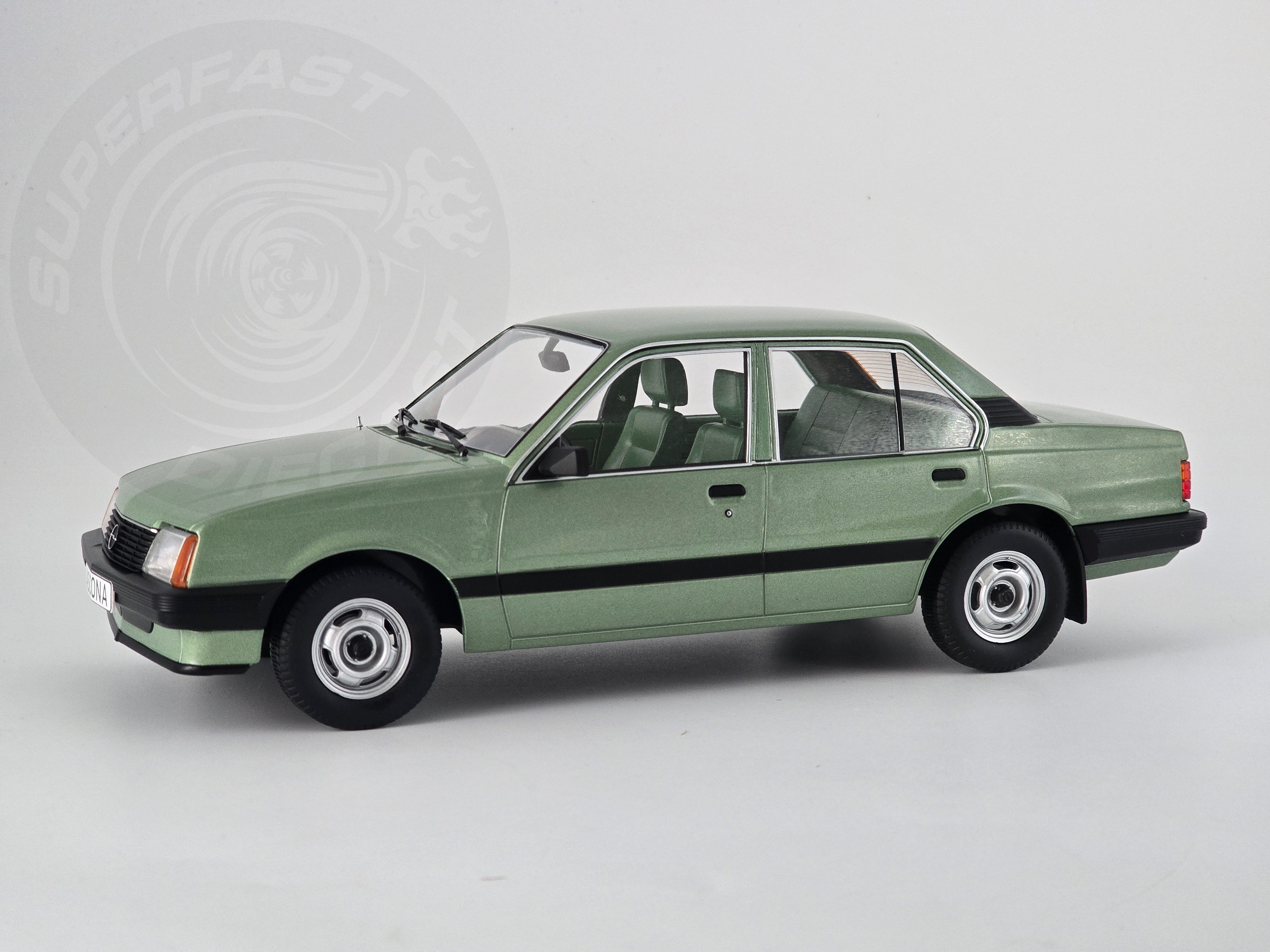 MCG 1:18 Scale Diecast - 1981 Opel Ascona C, Green - MCG18458