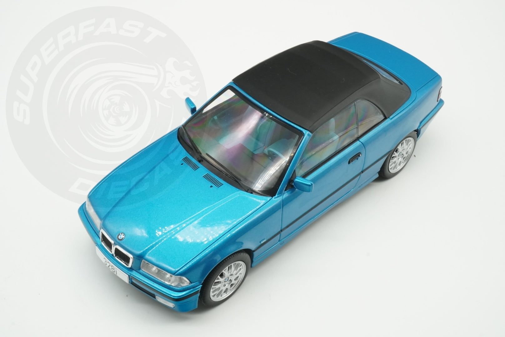 MCG 1:18 Diecast - 1996 BMW 328i (E36) Cabriolet, Turquoise - MCG18319