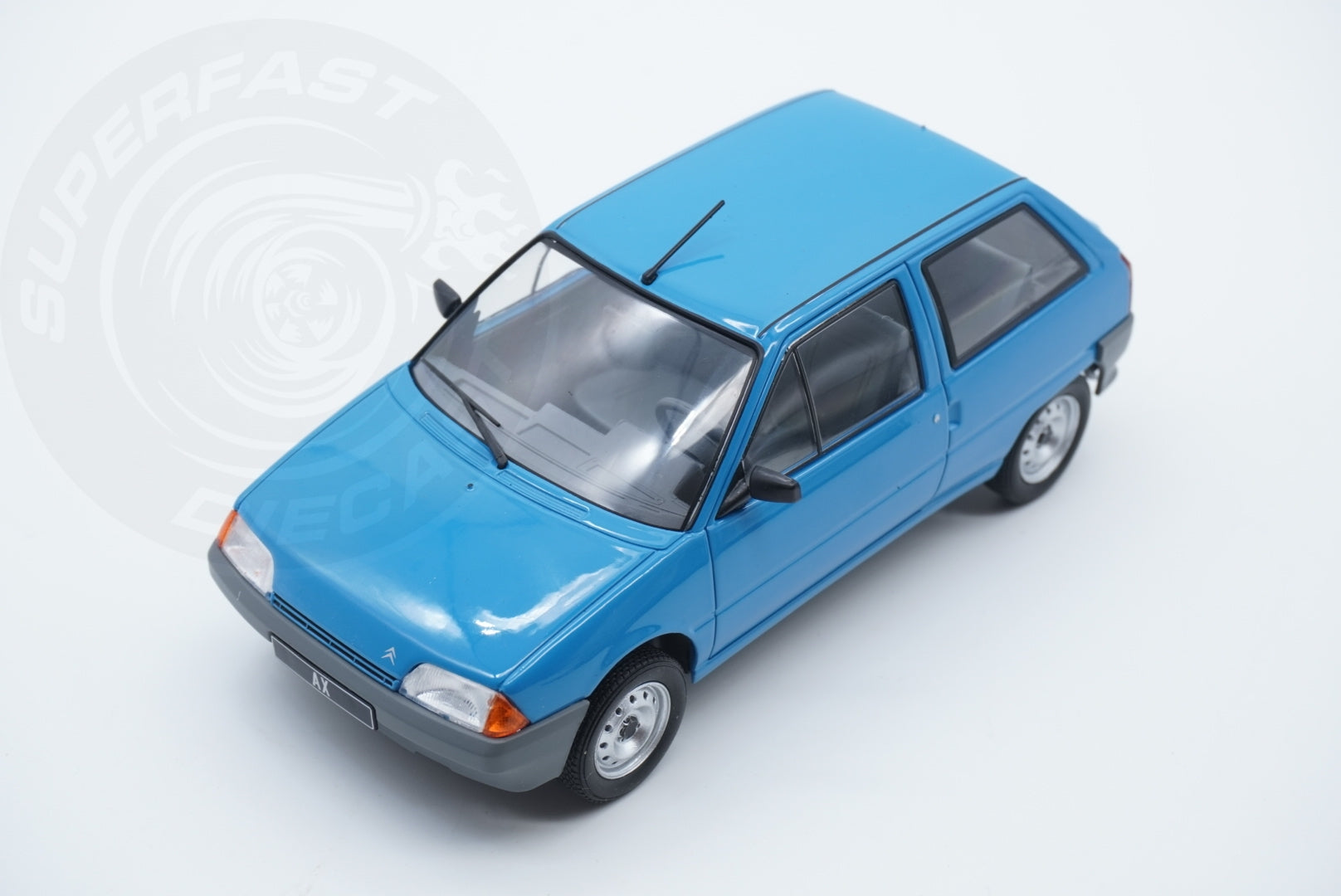 Whitebox  1:24 Scale Diecast - 1986 Citroen AX 1.0 E in Blue - WB124256
