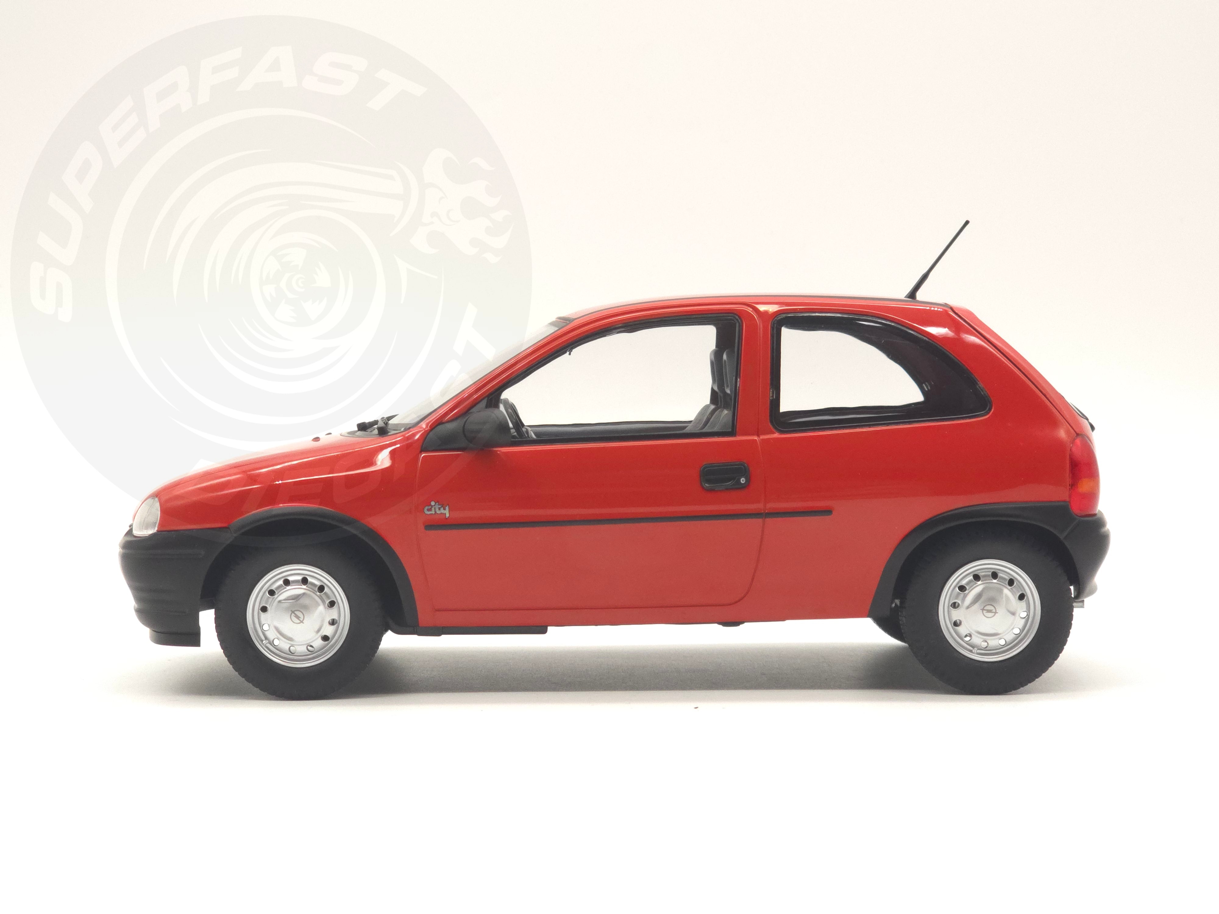MCG 1:18 Scale Diecast - 1993 Opel Corsa B, Red - MCG18513