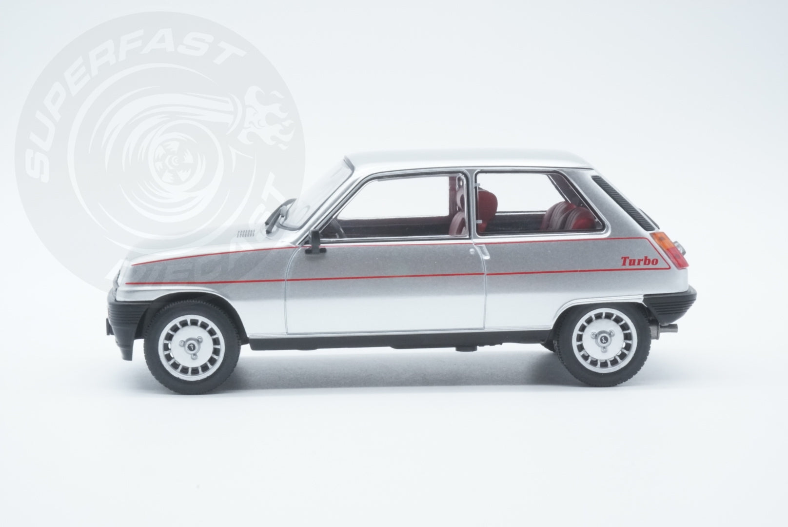 Whitebox 1:24 Scale Diecast - 1976 Renault 5 Alpine Turbo, Silver - WB124152